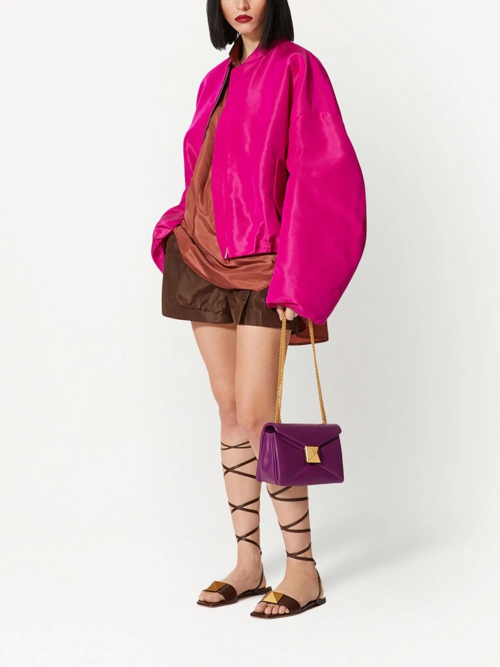 zip-fastening long-sleeve jacket