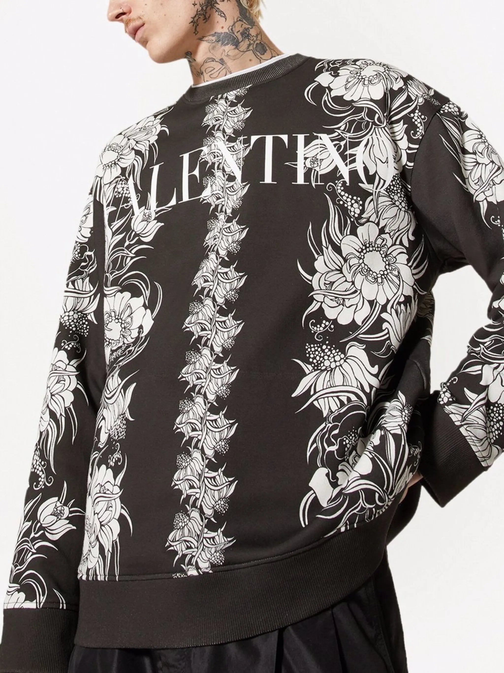 logo-print long-sleeve sweatshirt
