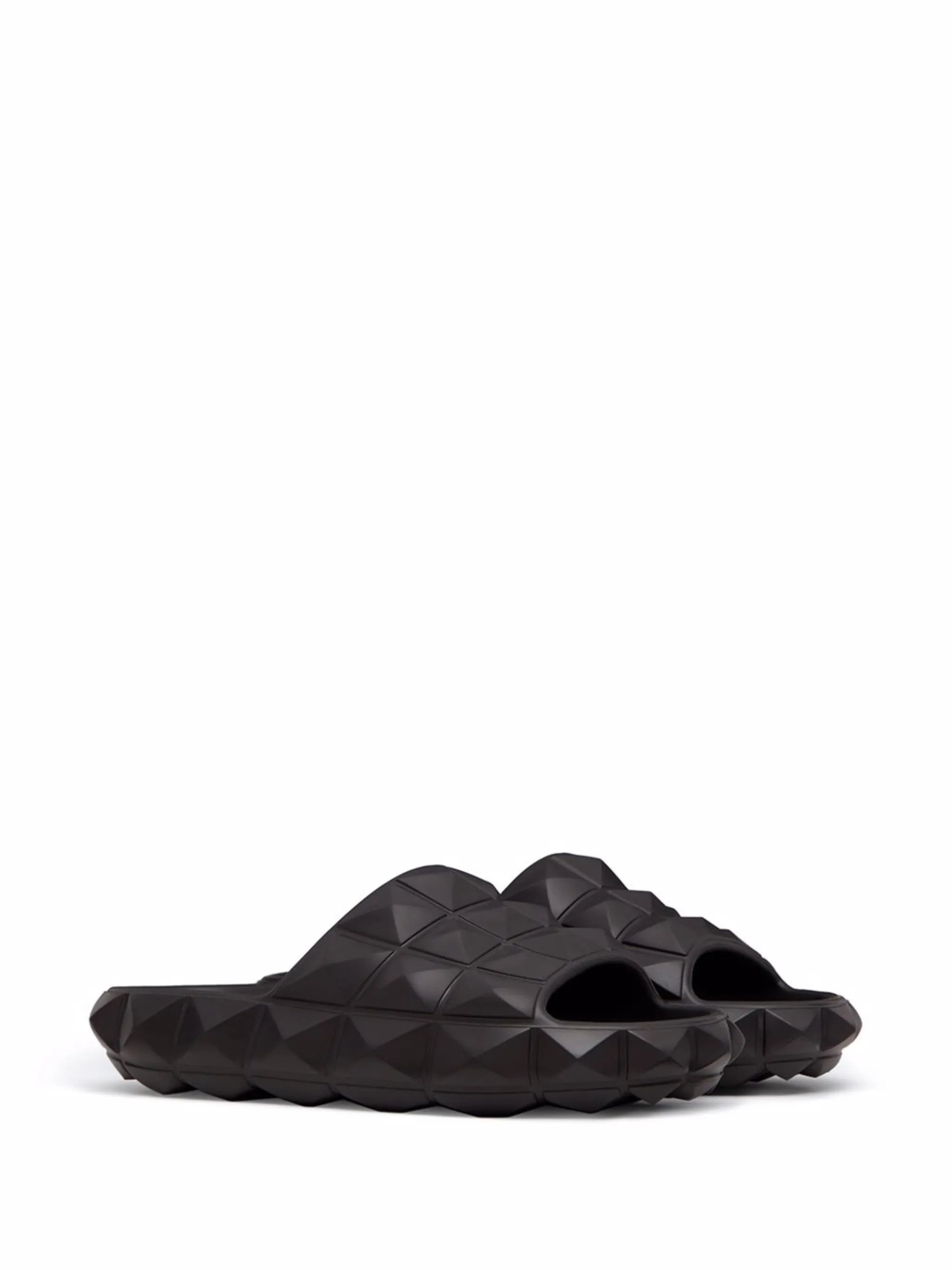 signature Rockstud slides
