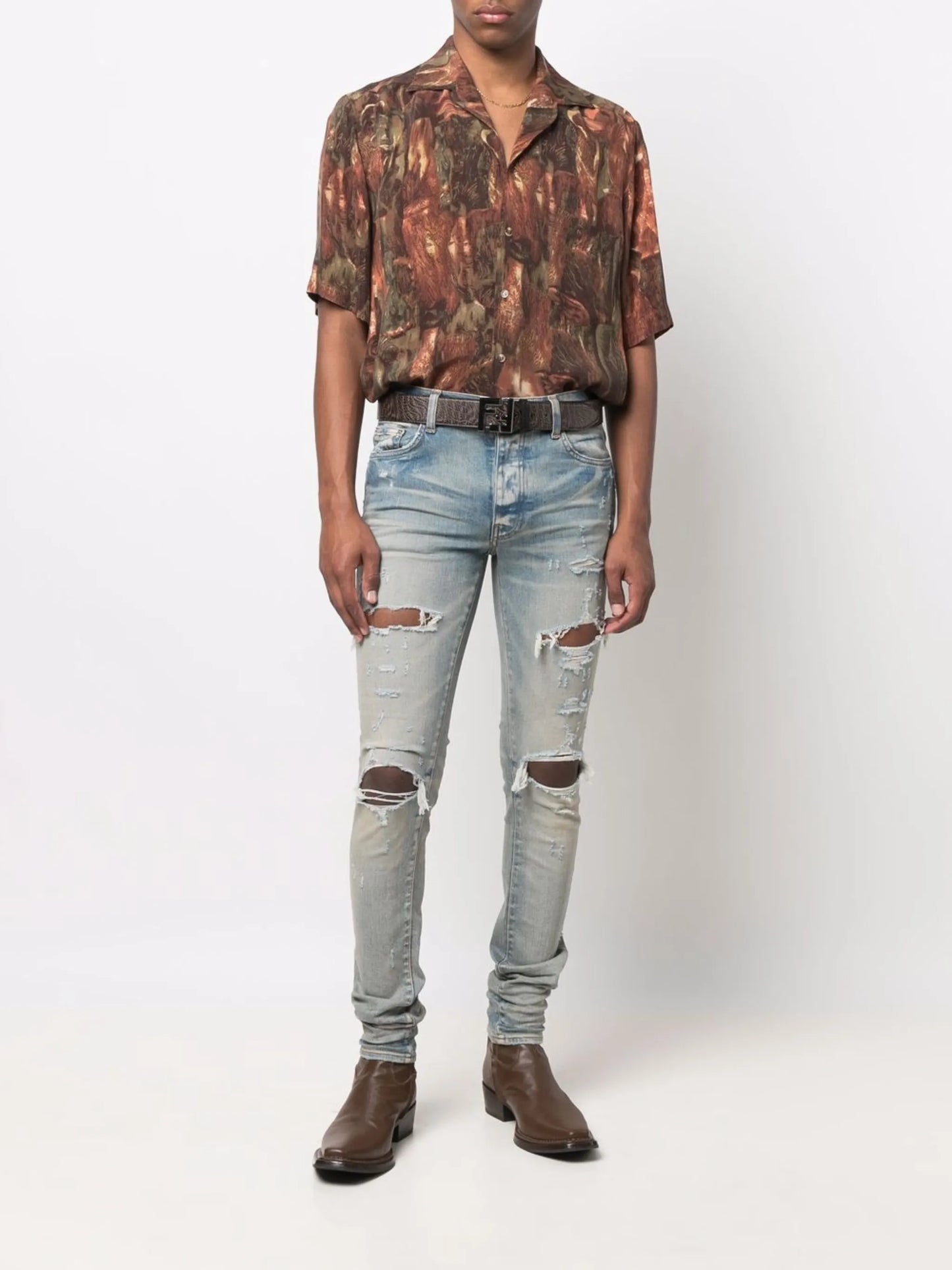 distressed skinny jeans
