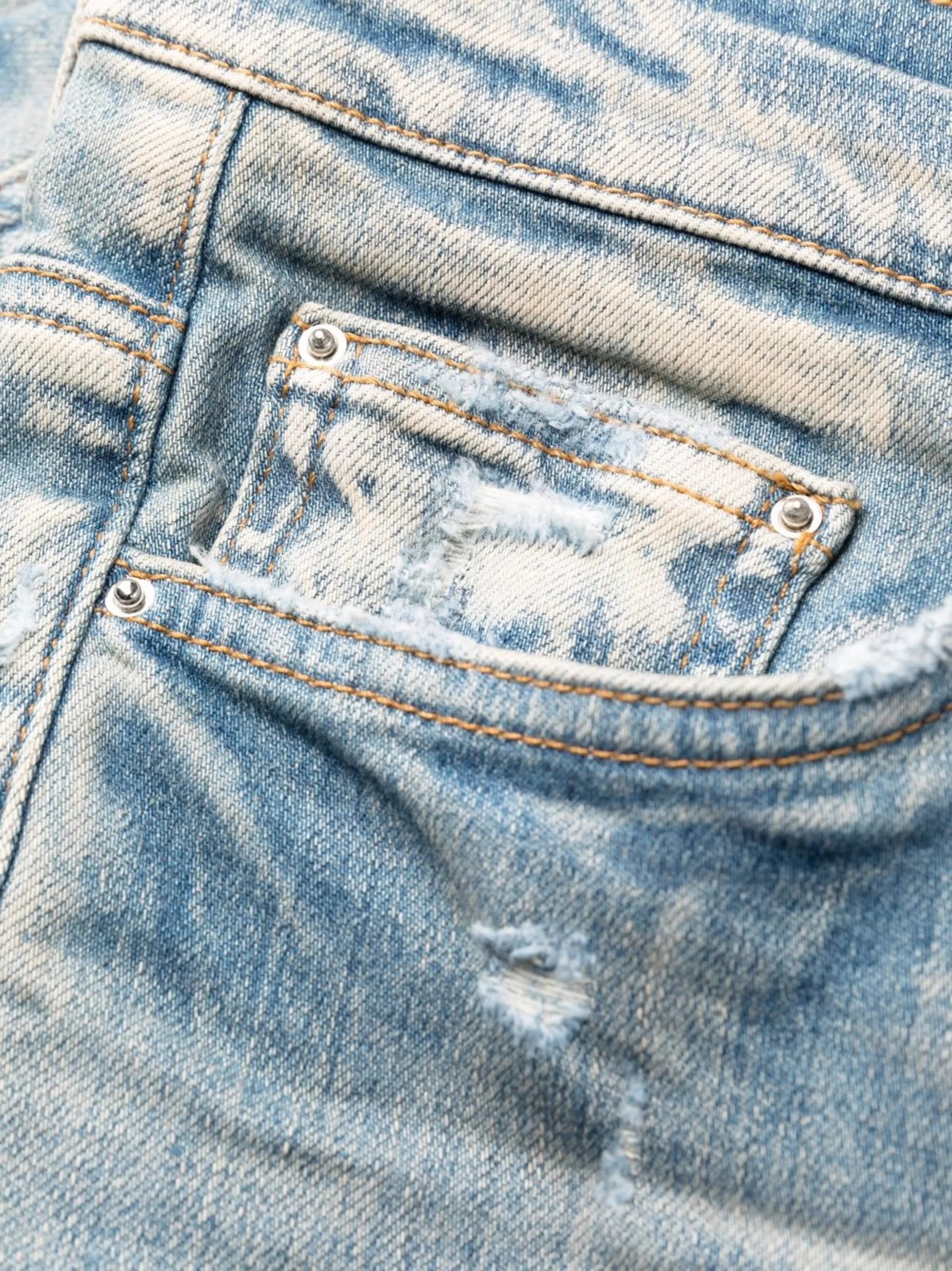 distressed skinny jeans