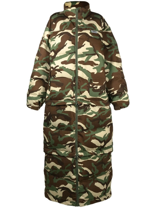 camouflage-print maxi padded coat