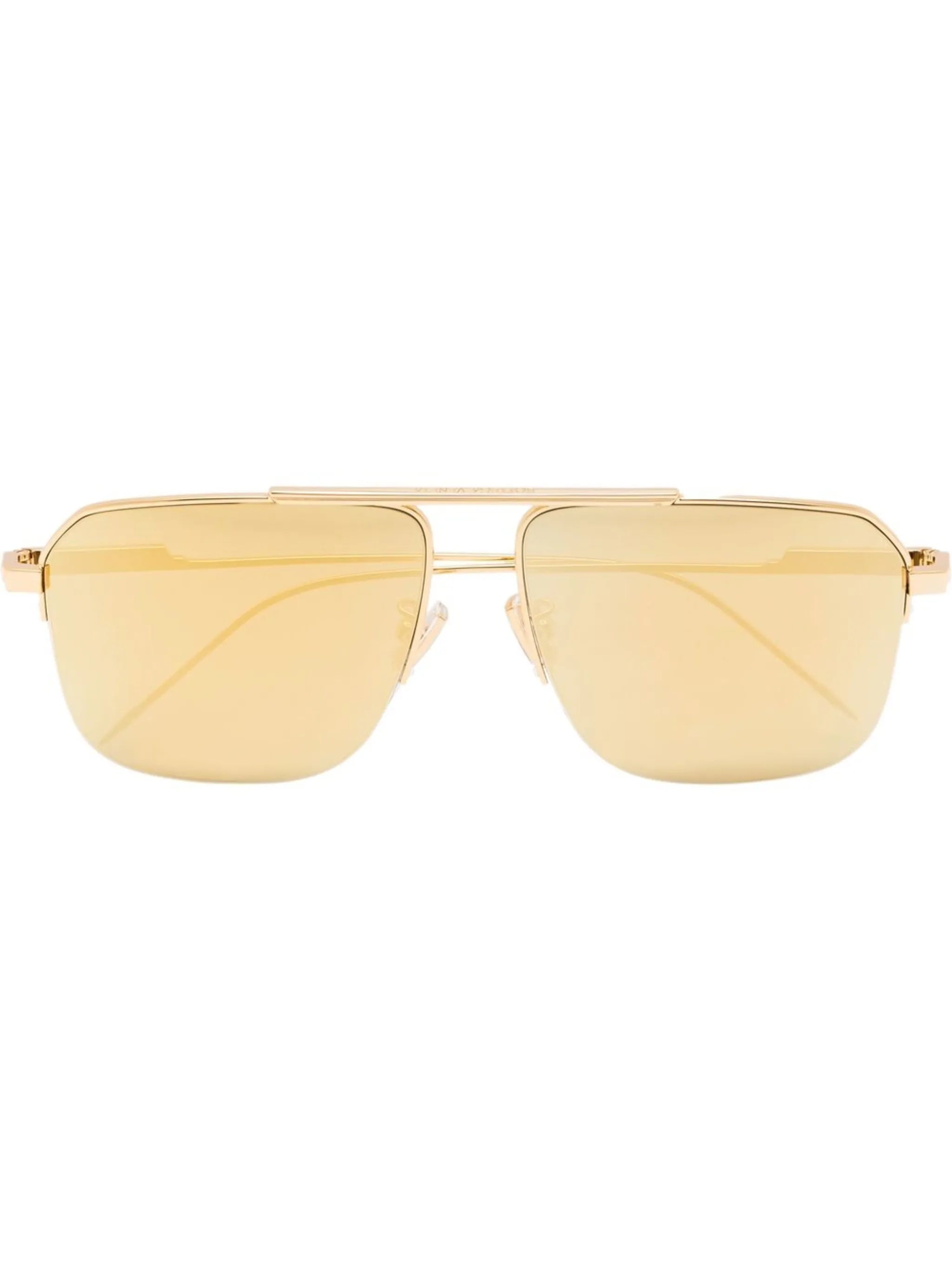Classic pilot-frame sunglasses