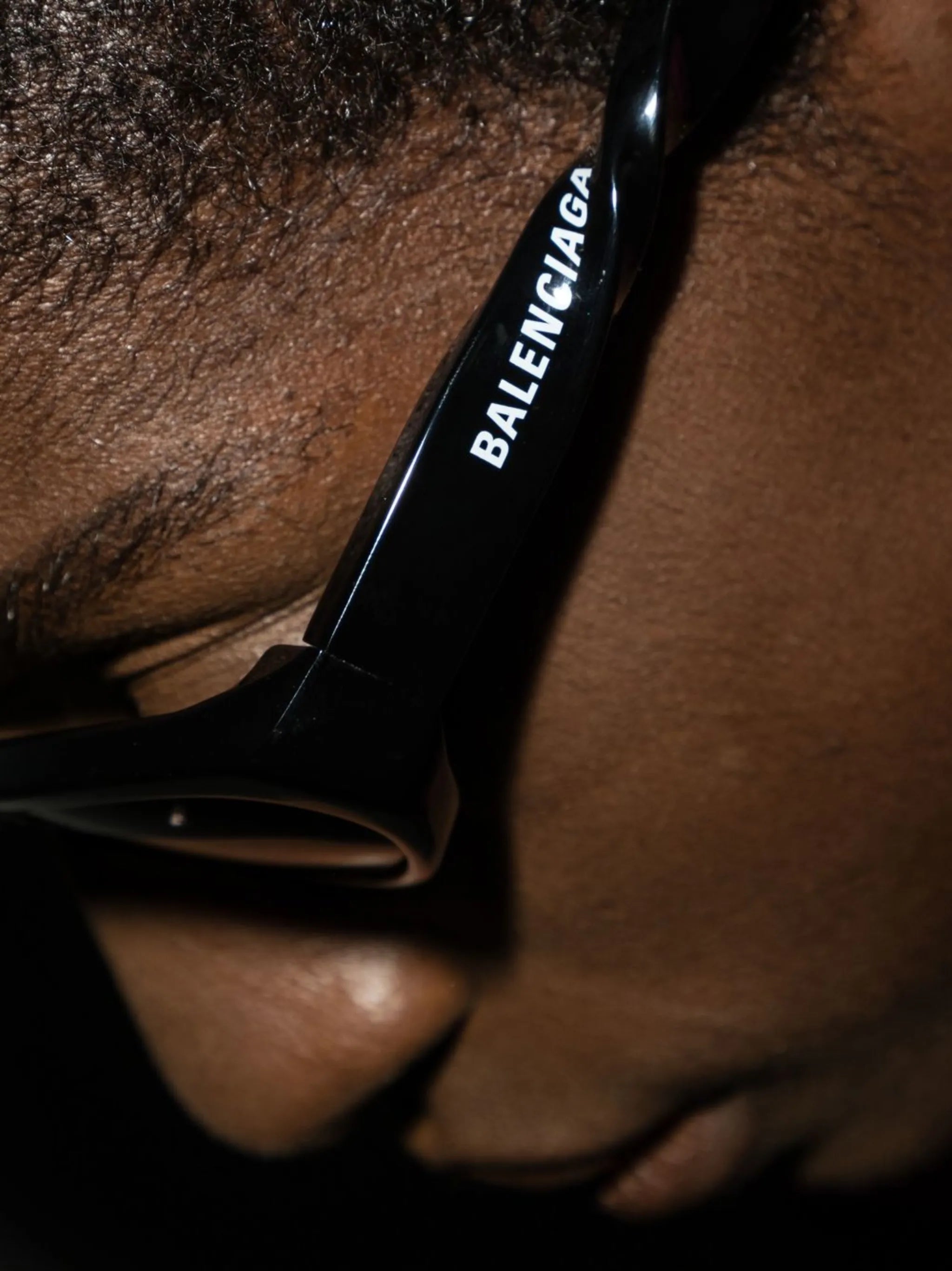 Twist logo-print sunglasses