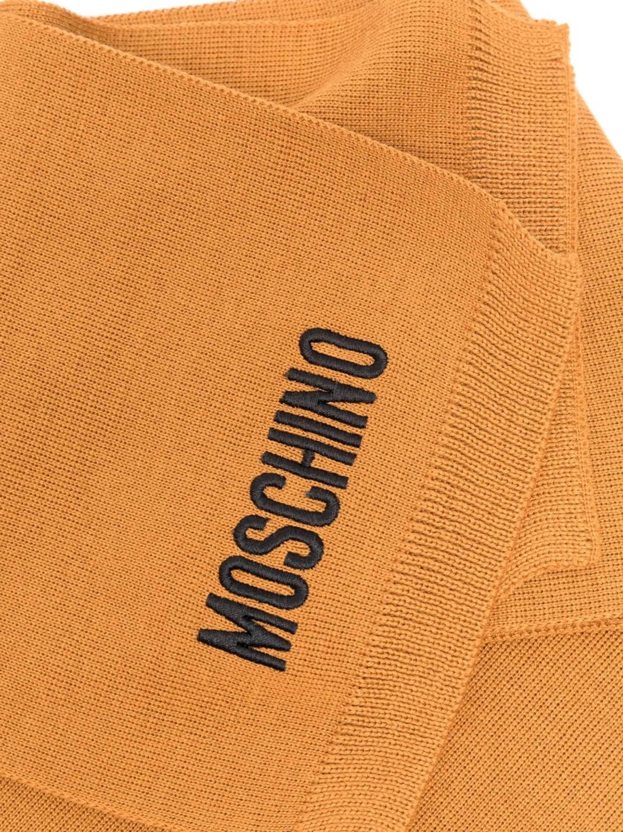embroidered-logo beanie set