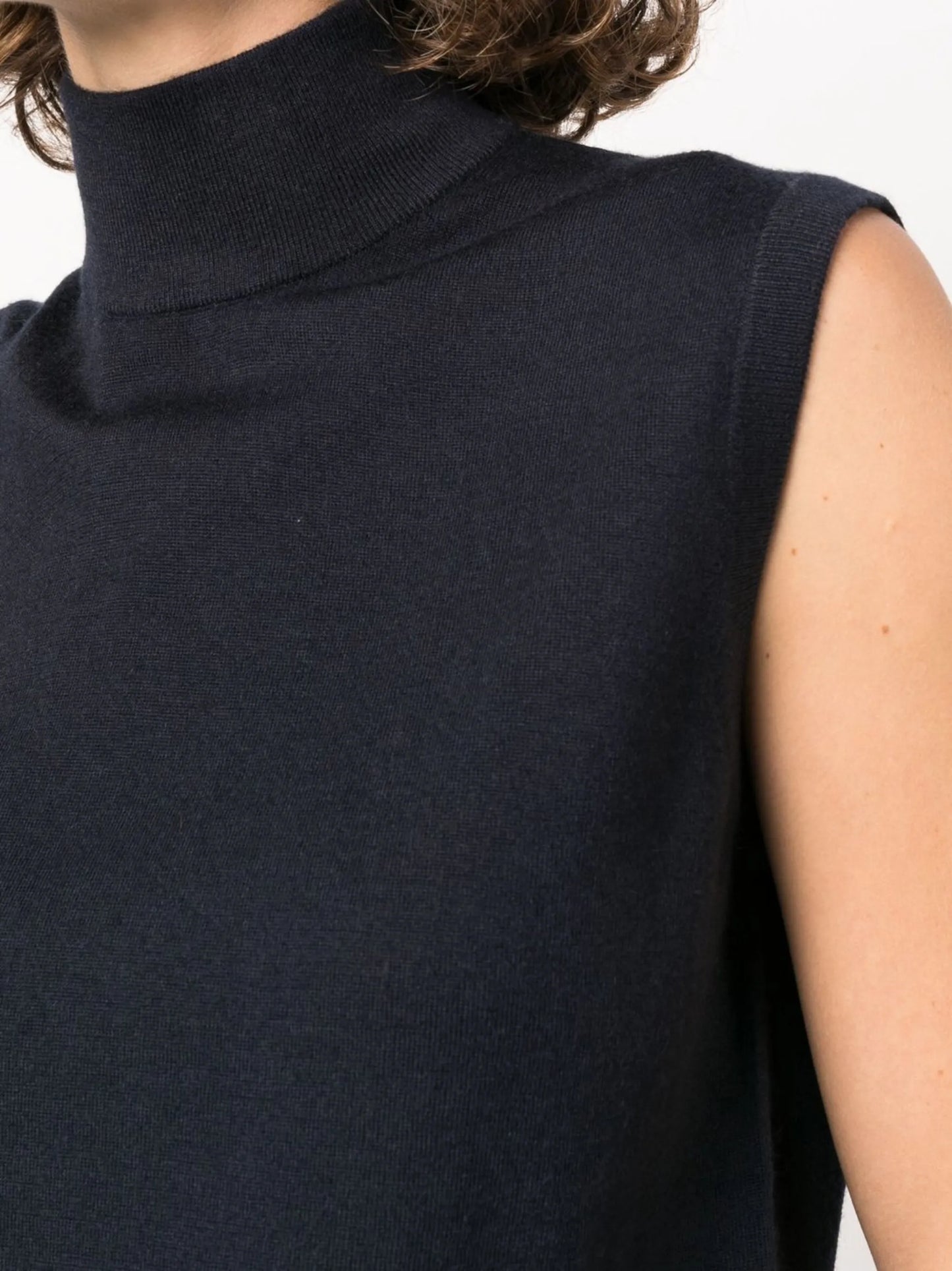 sleeveless cashmere jumper