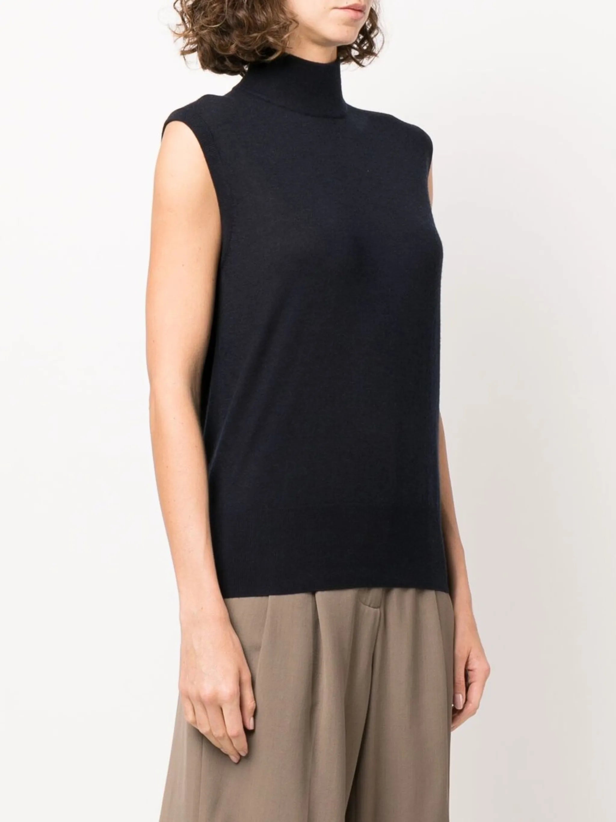 sleeveless cashmere jumper