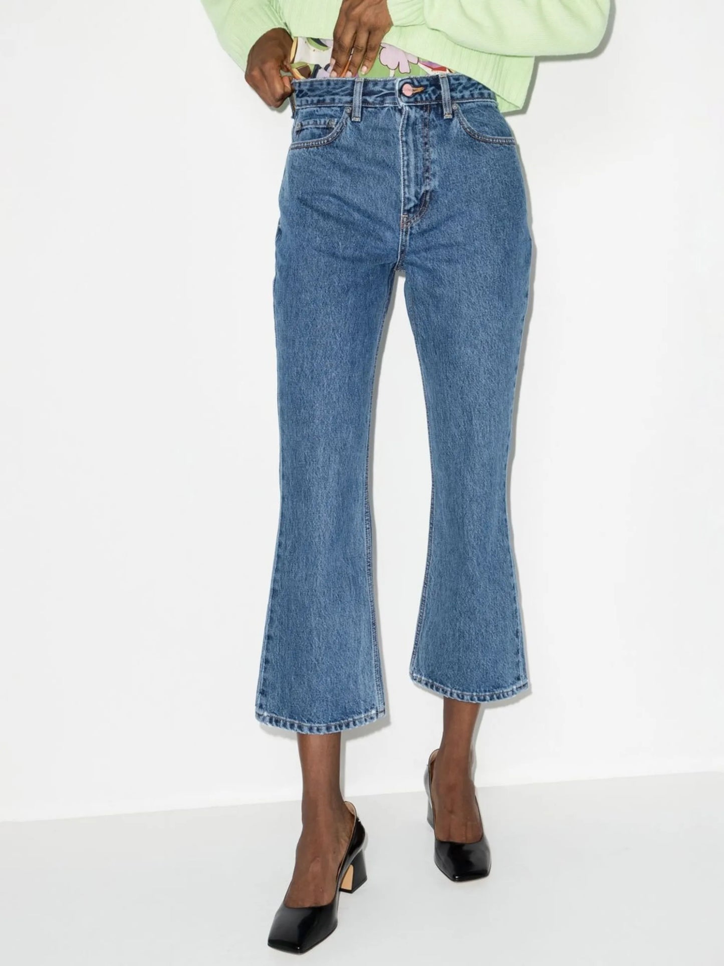 Betzy organic cotton flared cropped jeans