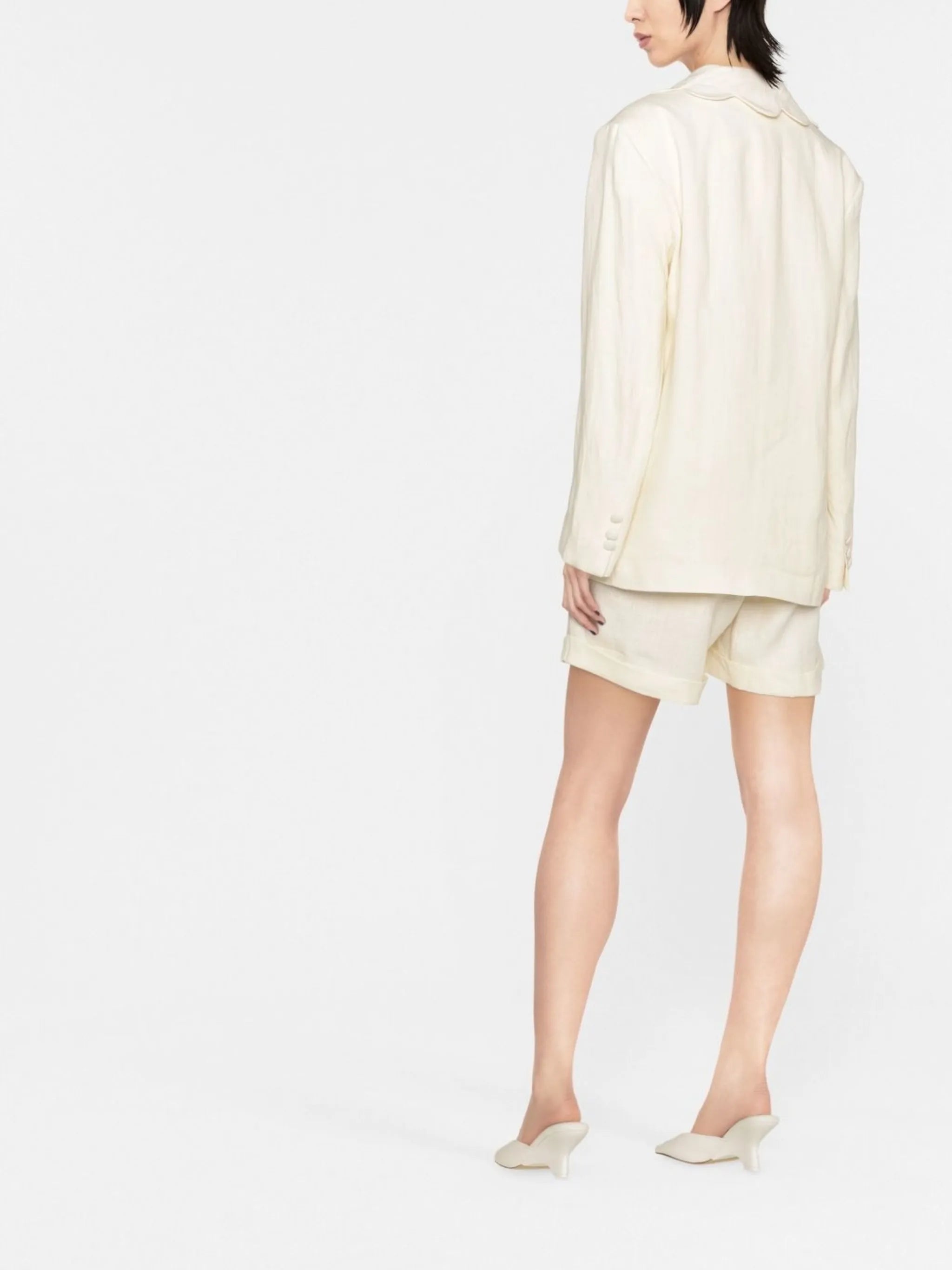 scallop-collar single-breasted blazer
