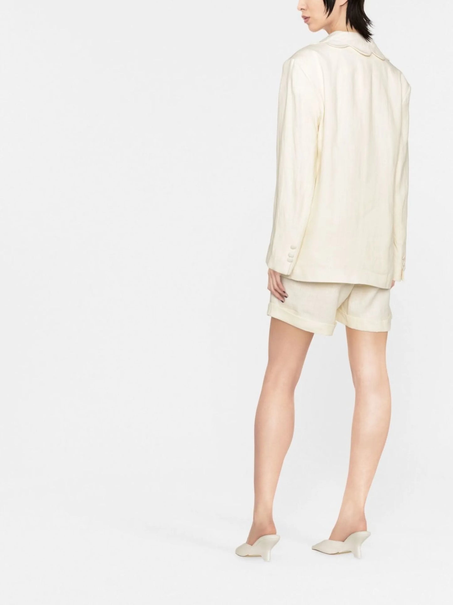 scallop-collar single-breasted blazer