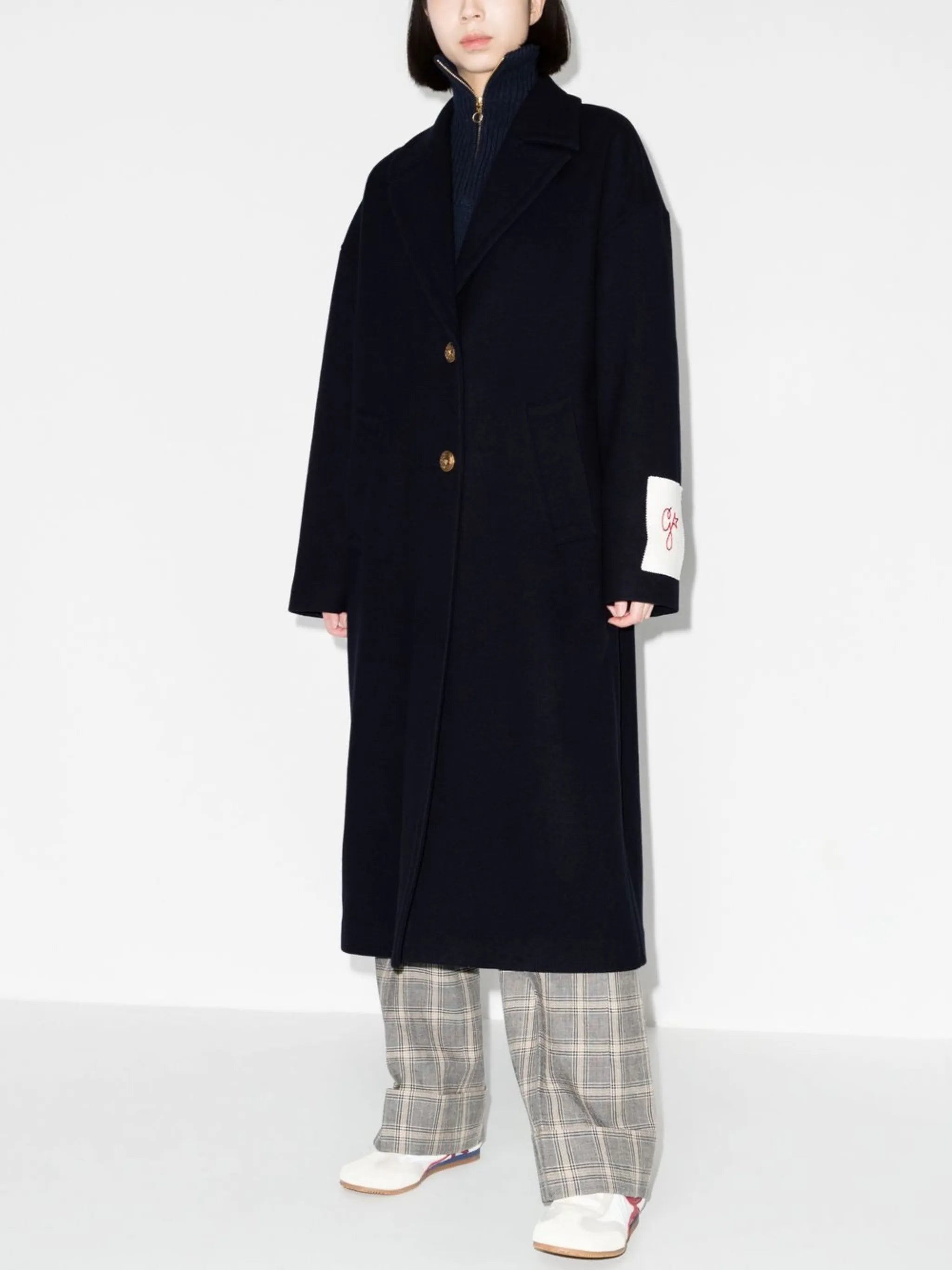 logo-patch single-breasted coat