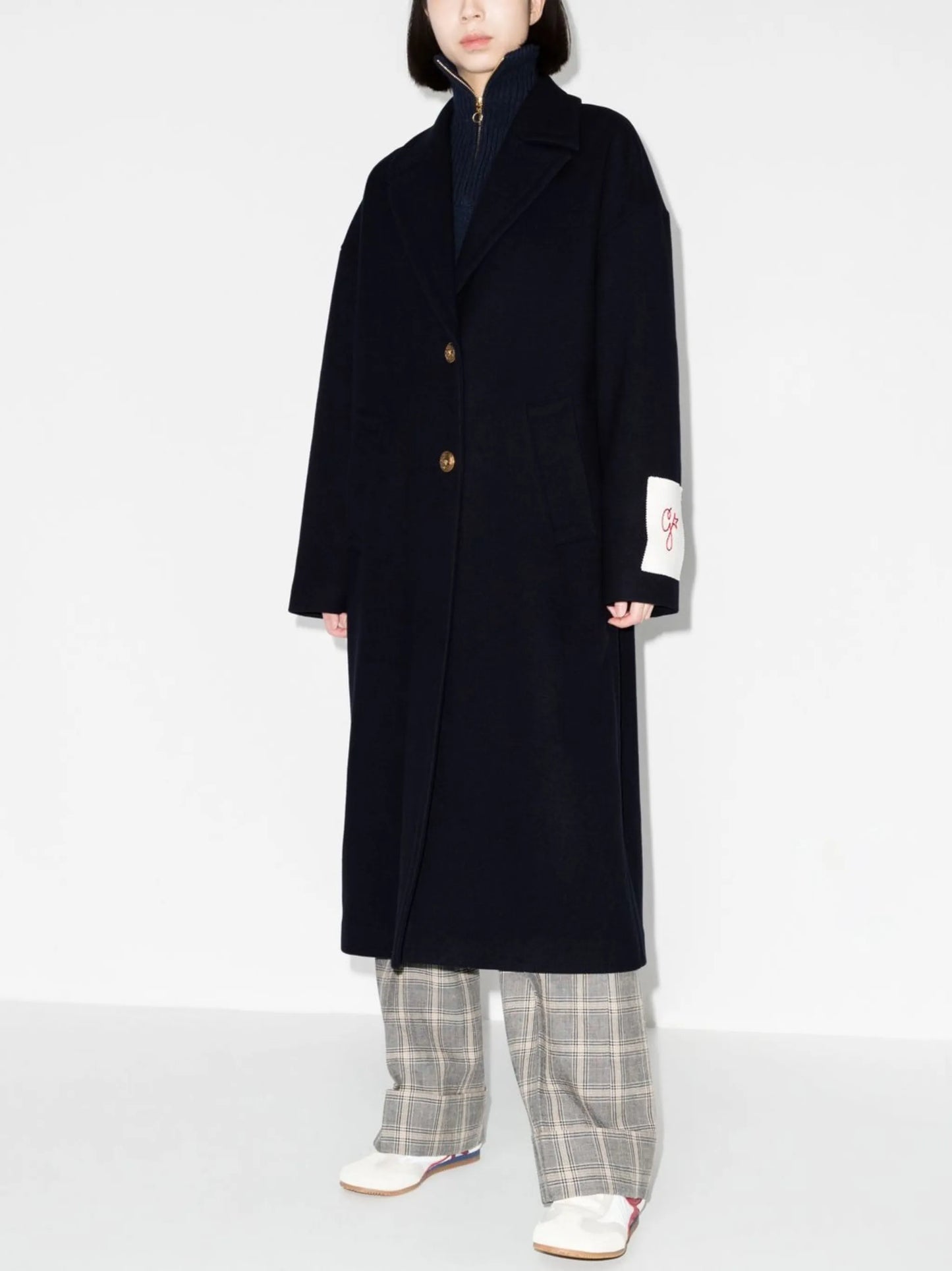 logo-patch single-breasted coat