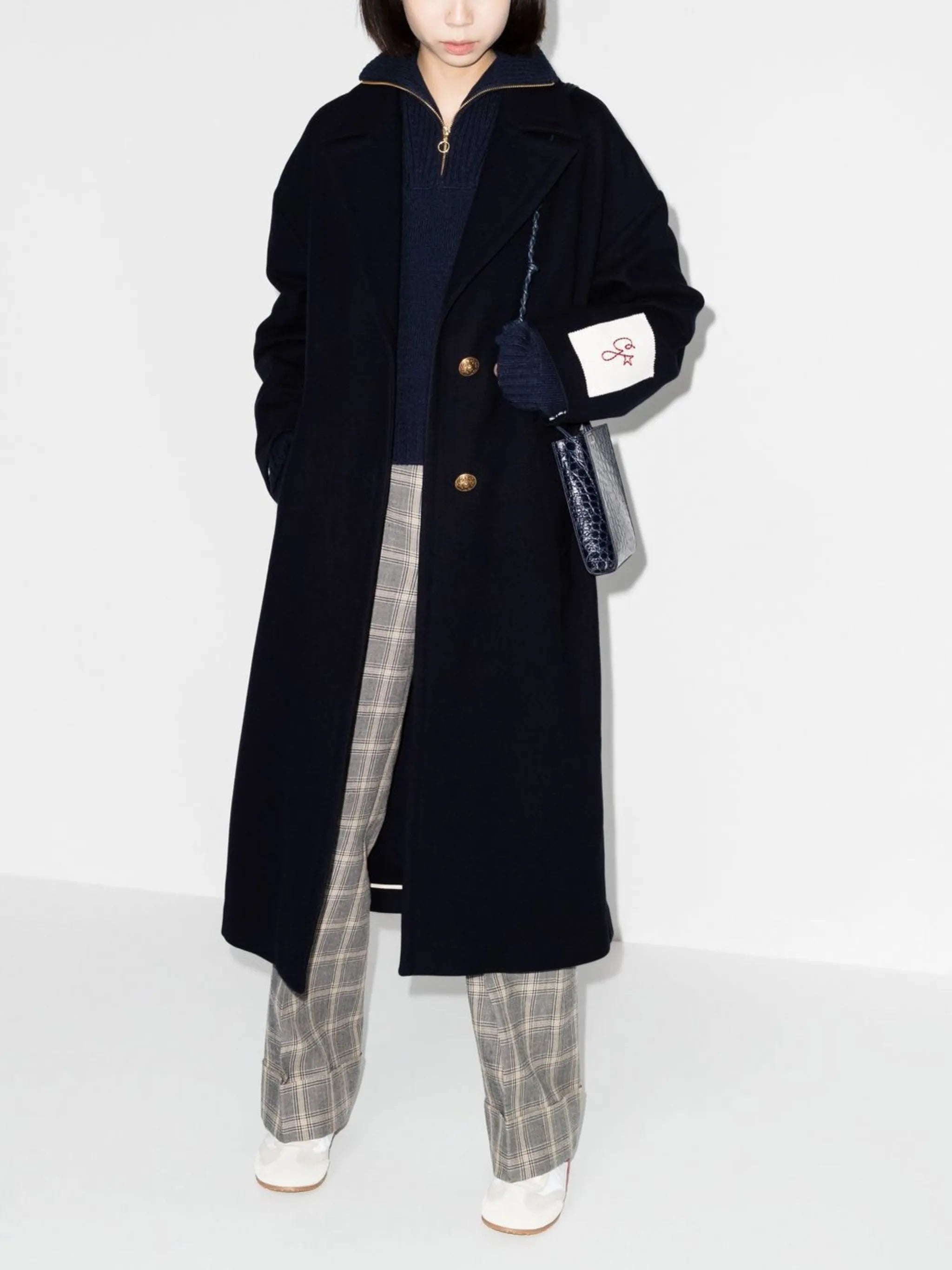 logo-patch single-breasted coat