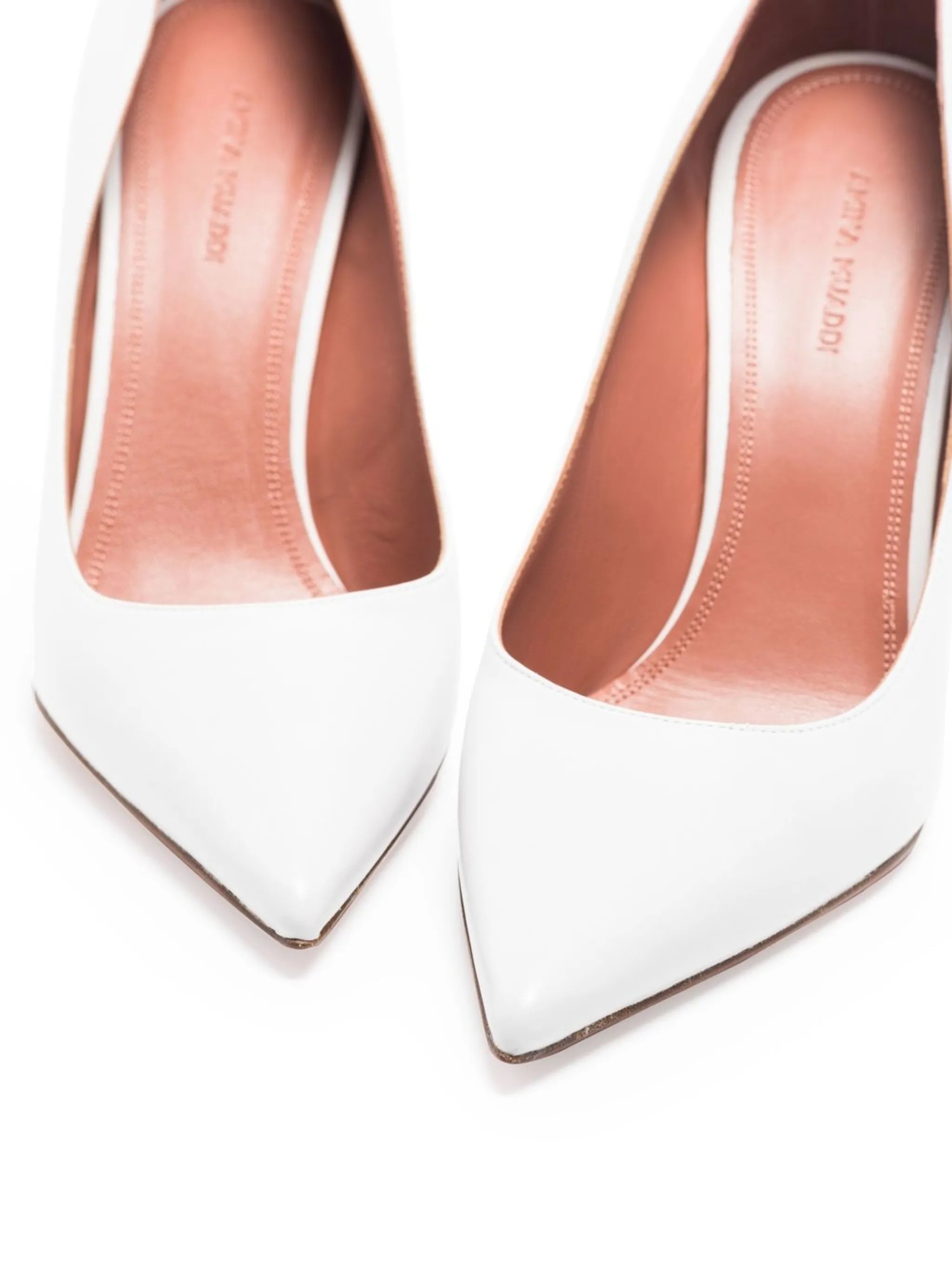 pointed-toe pumps