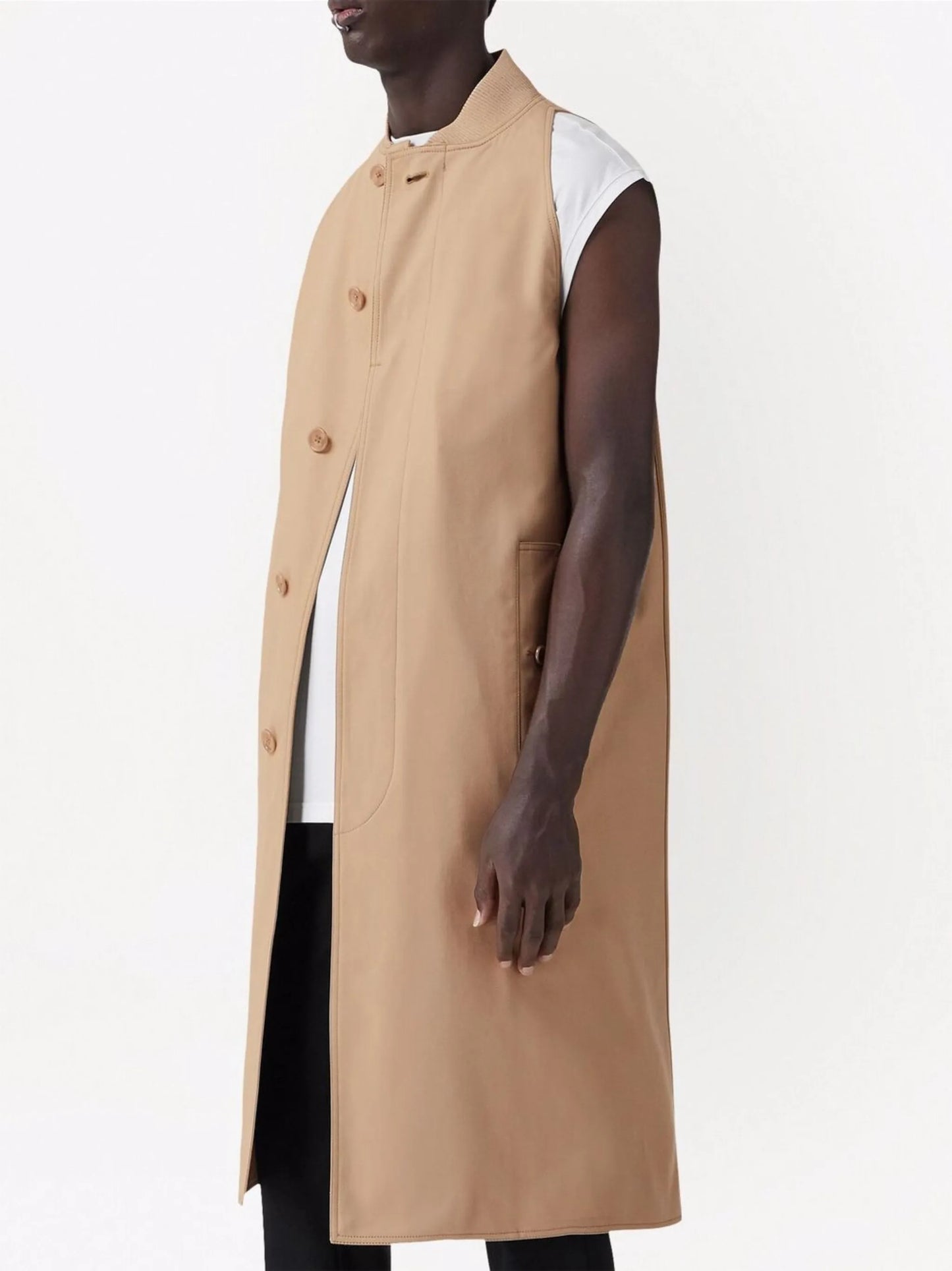 sleeveless gabardine coat