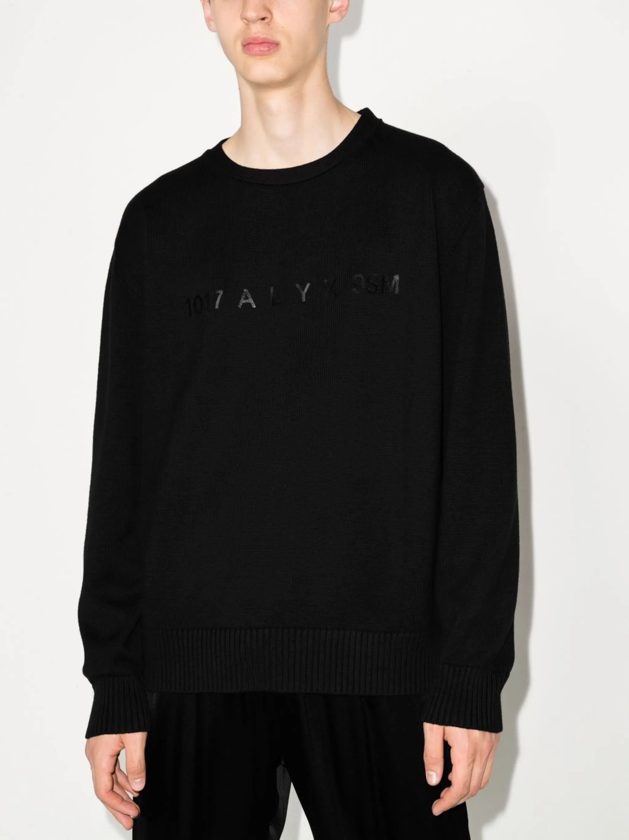 logo-print long-sleeve sweatshirt