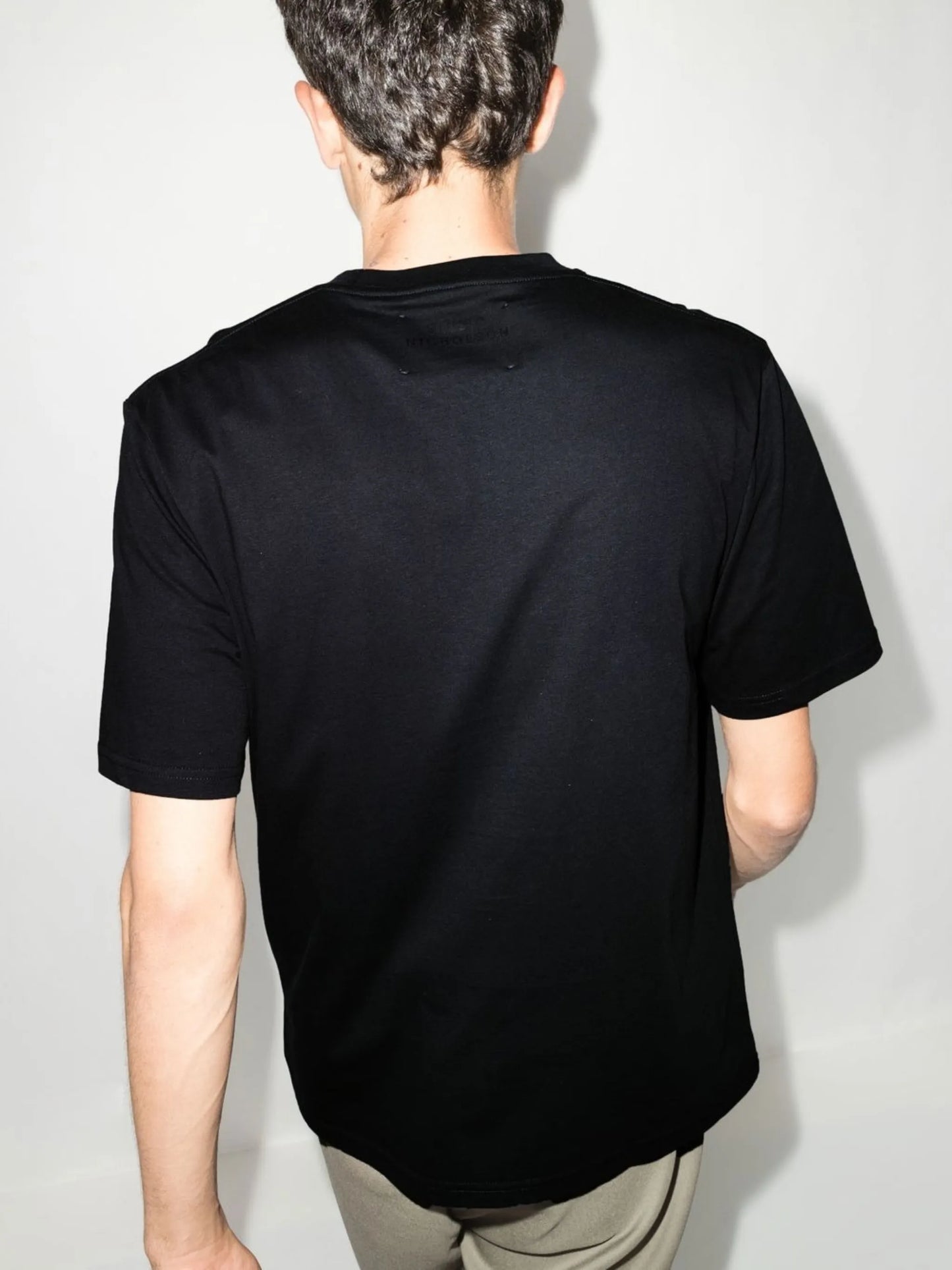 crew-neck short-sleeve T-shirt