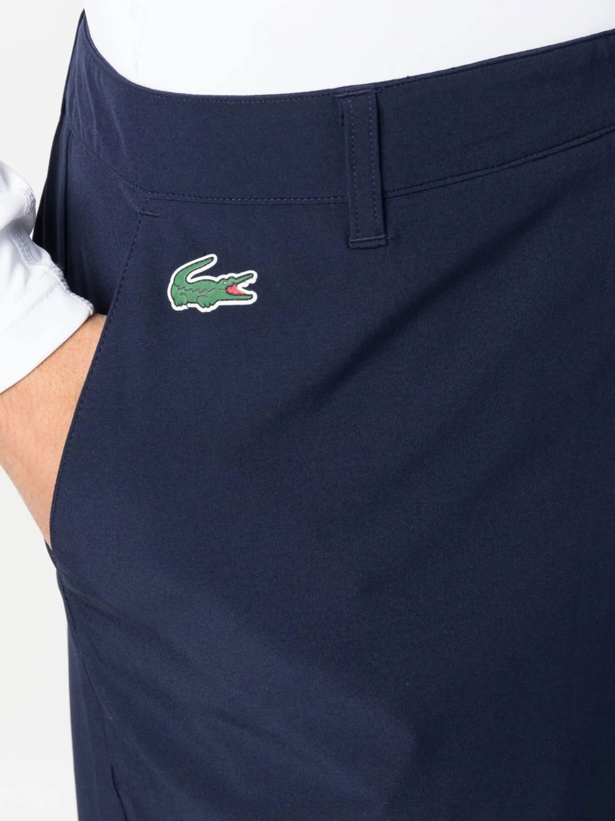 straight-leg Bermuda shorts
