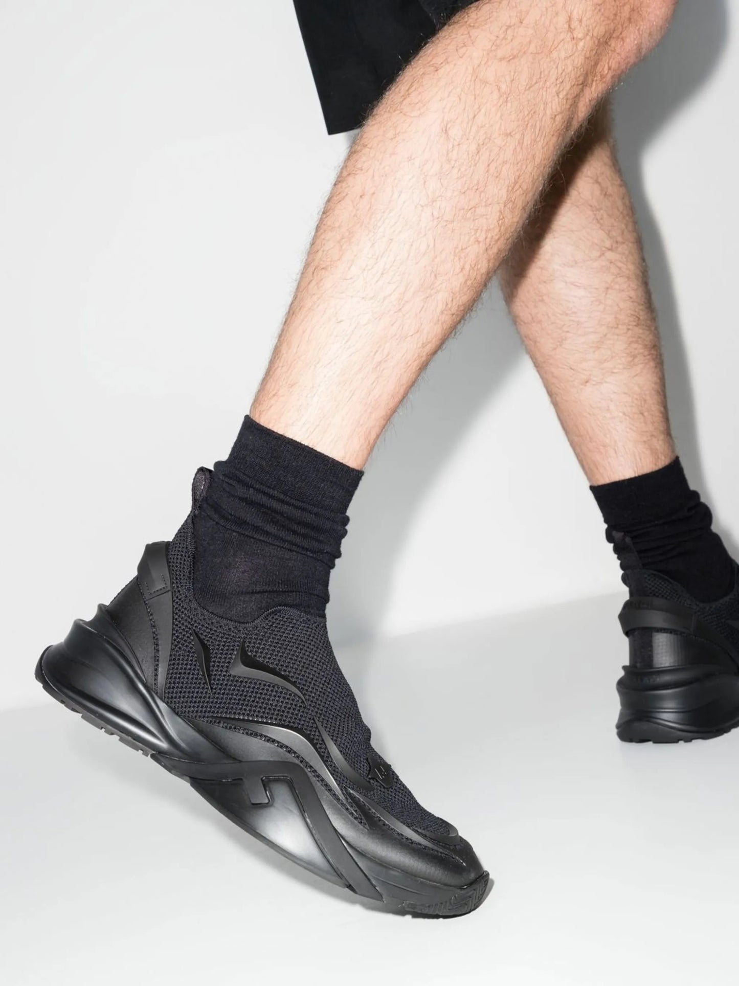 slip-on low-top sneakers