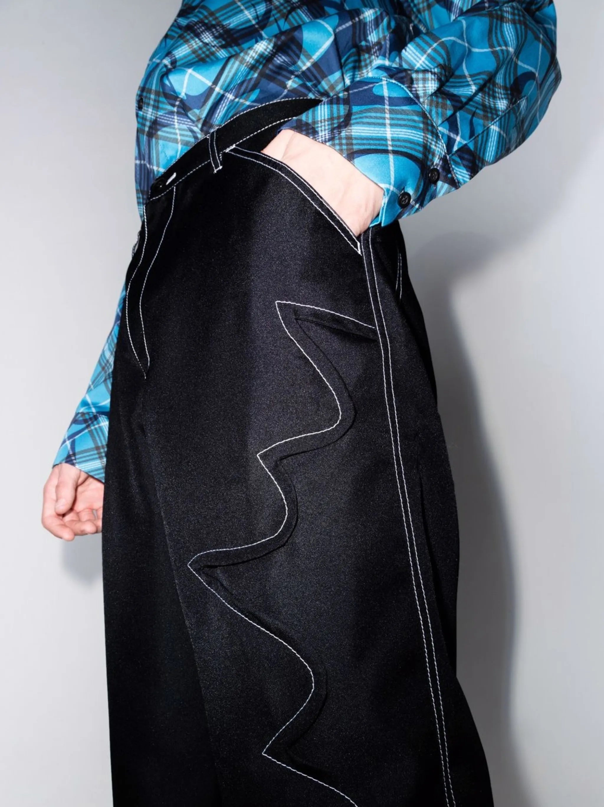 contrast-stitching straight leg trousers