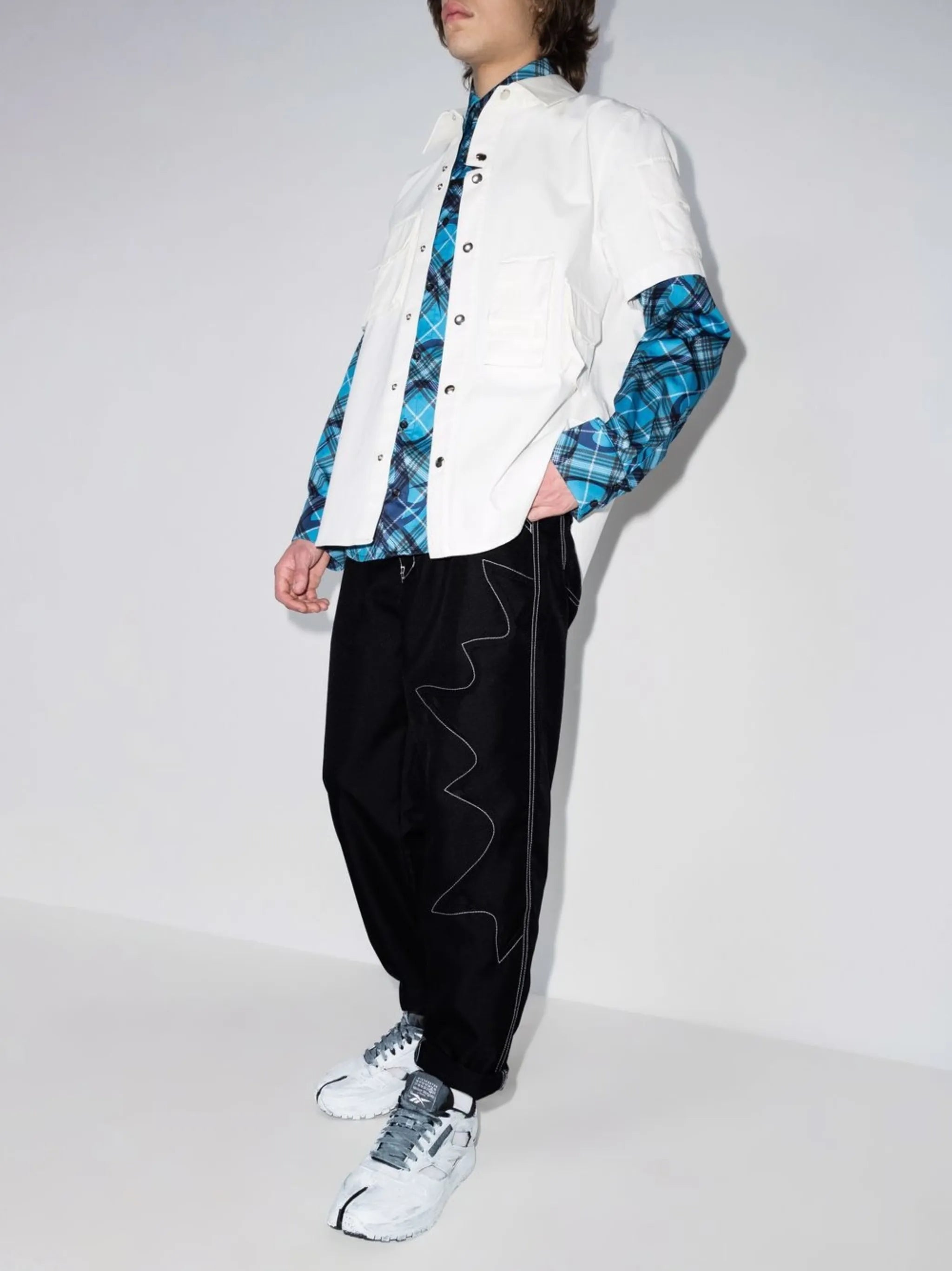 contrast-stitching straight leg trousers