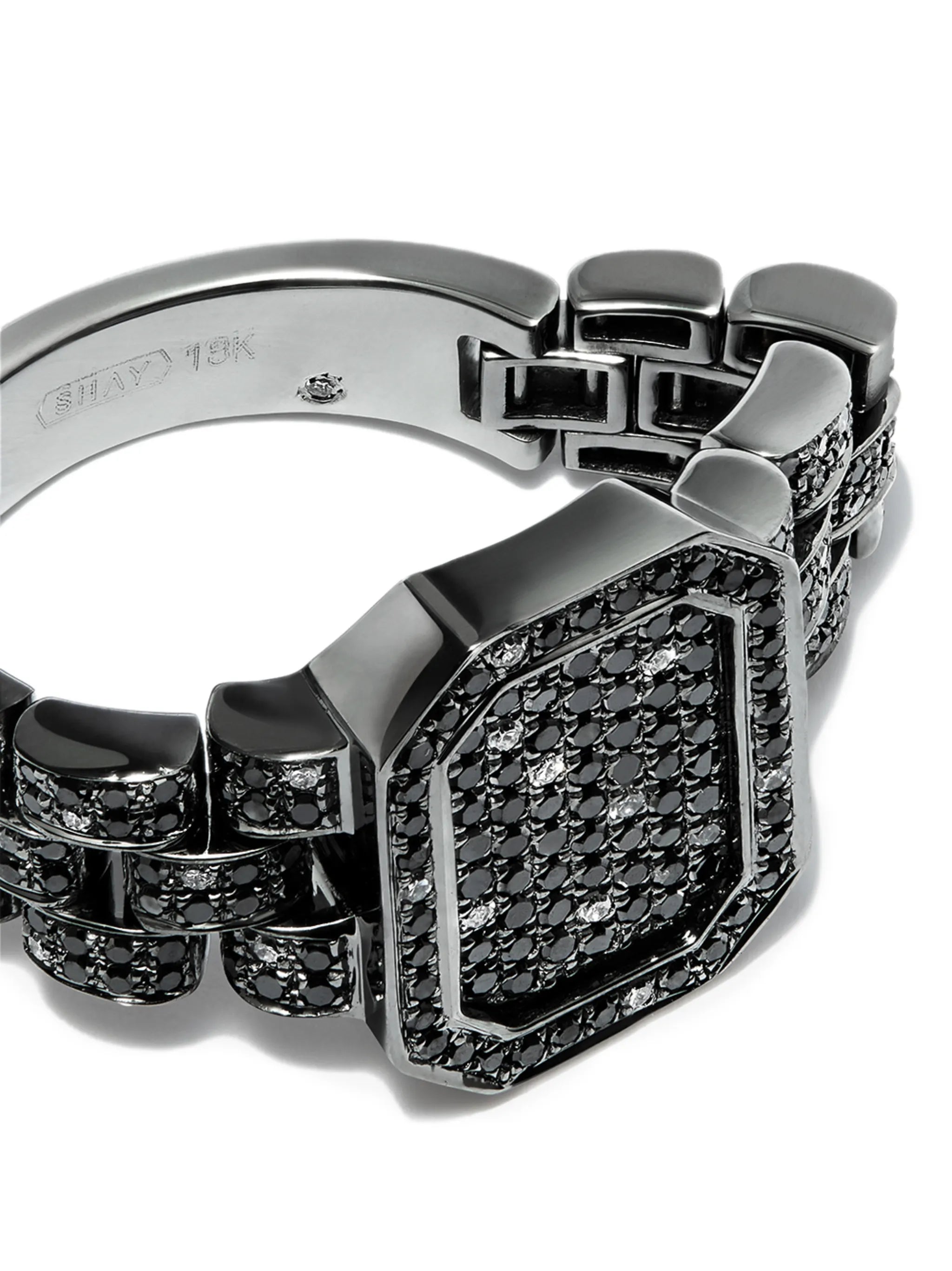 18kt white gold diamond signet ring
