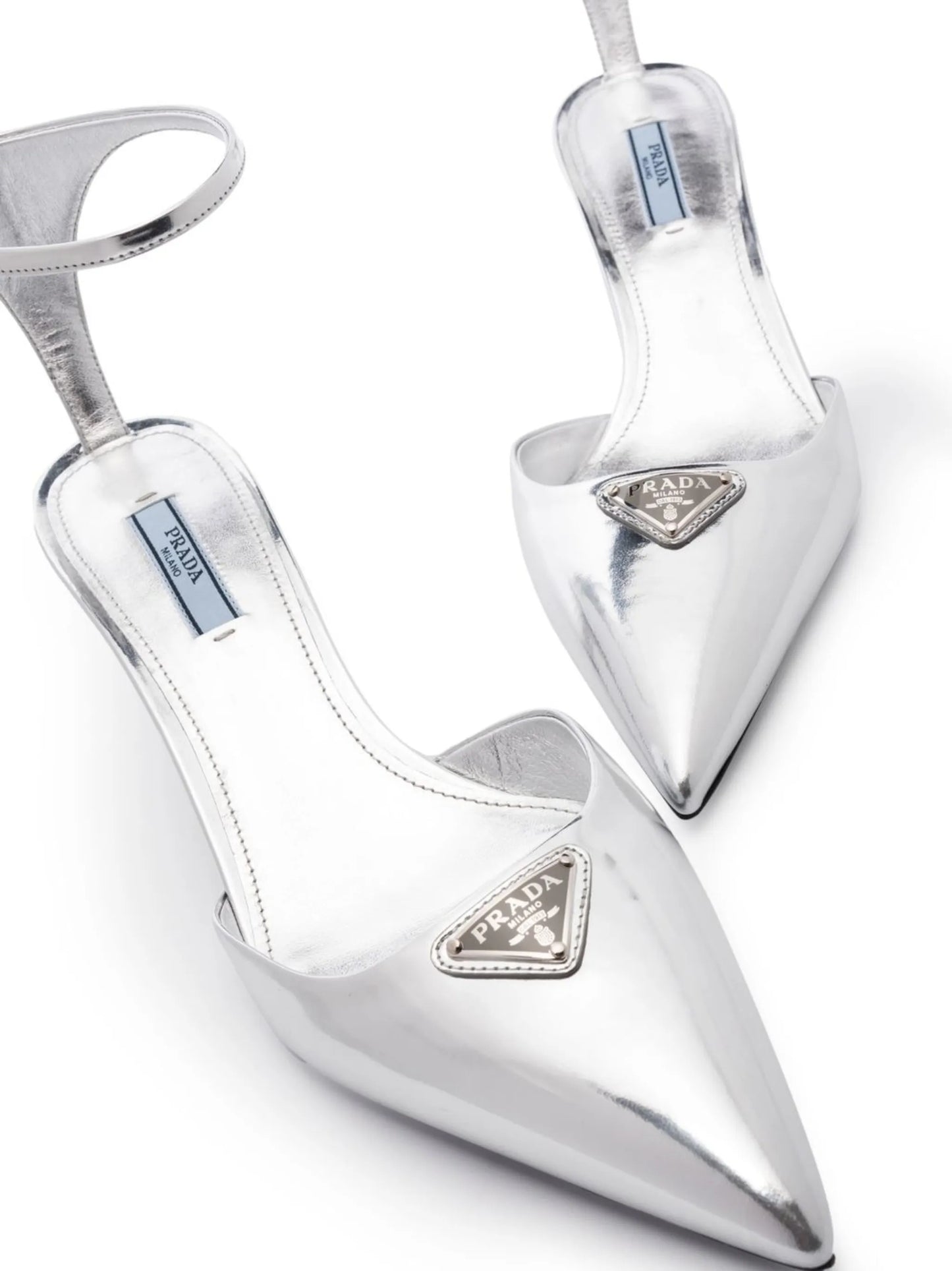 metallic logo plaque 65mm pumps