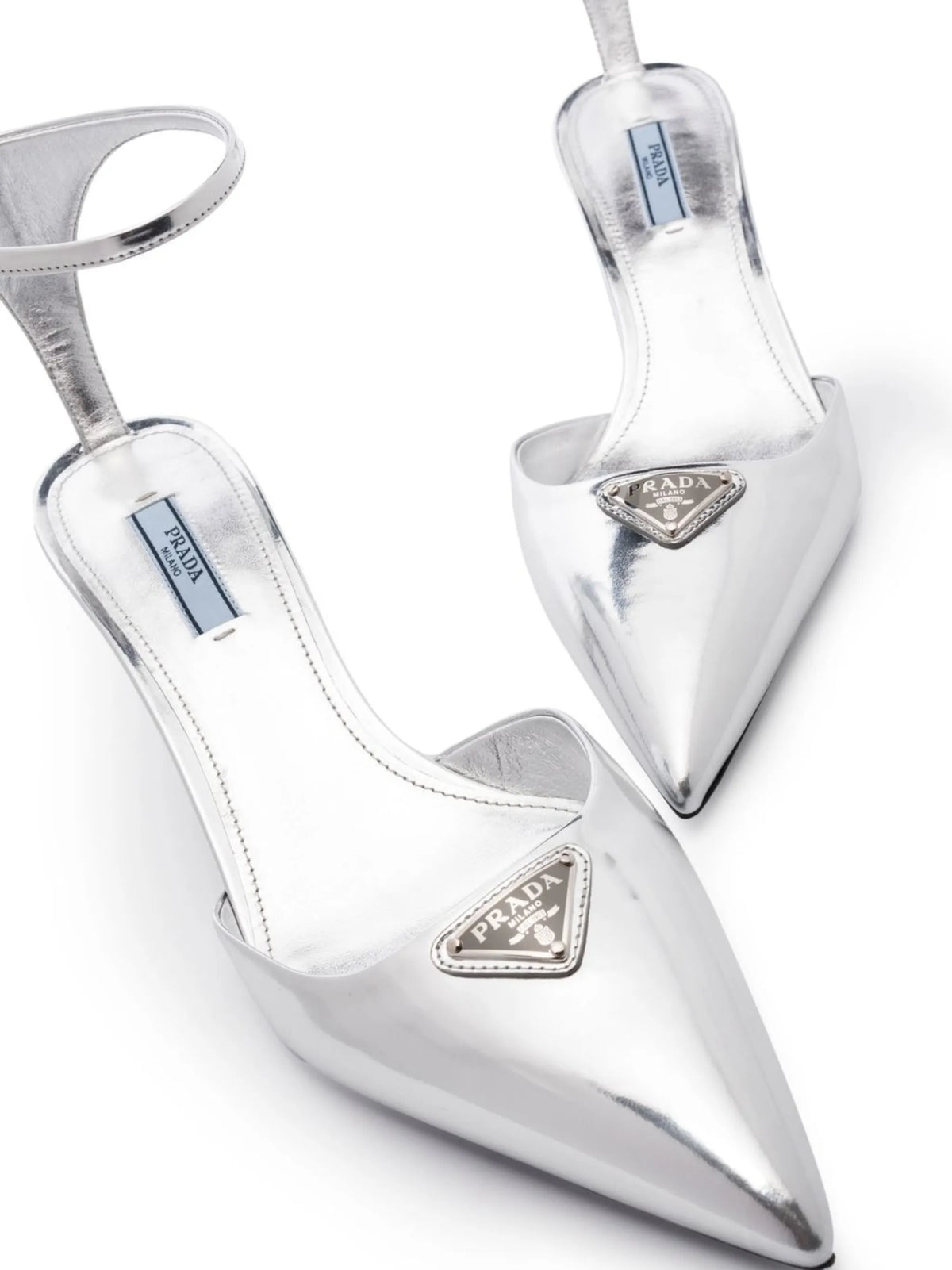 metallic logo plaque 65mm pumps