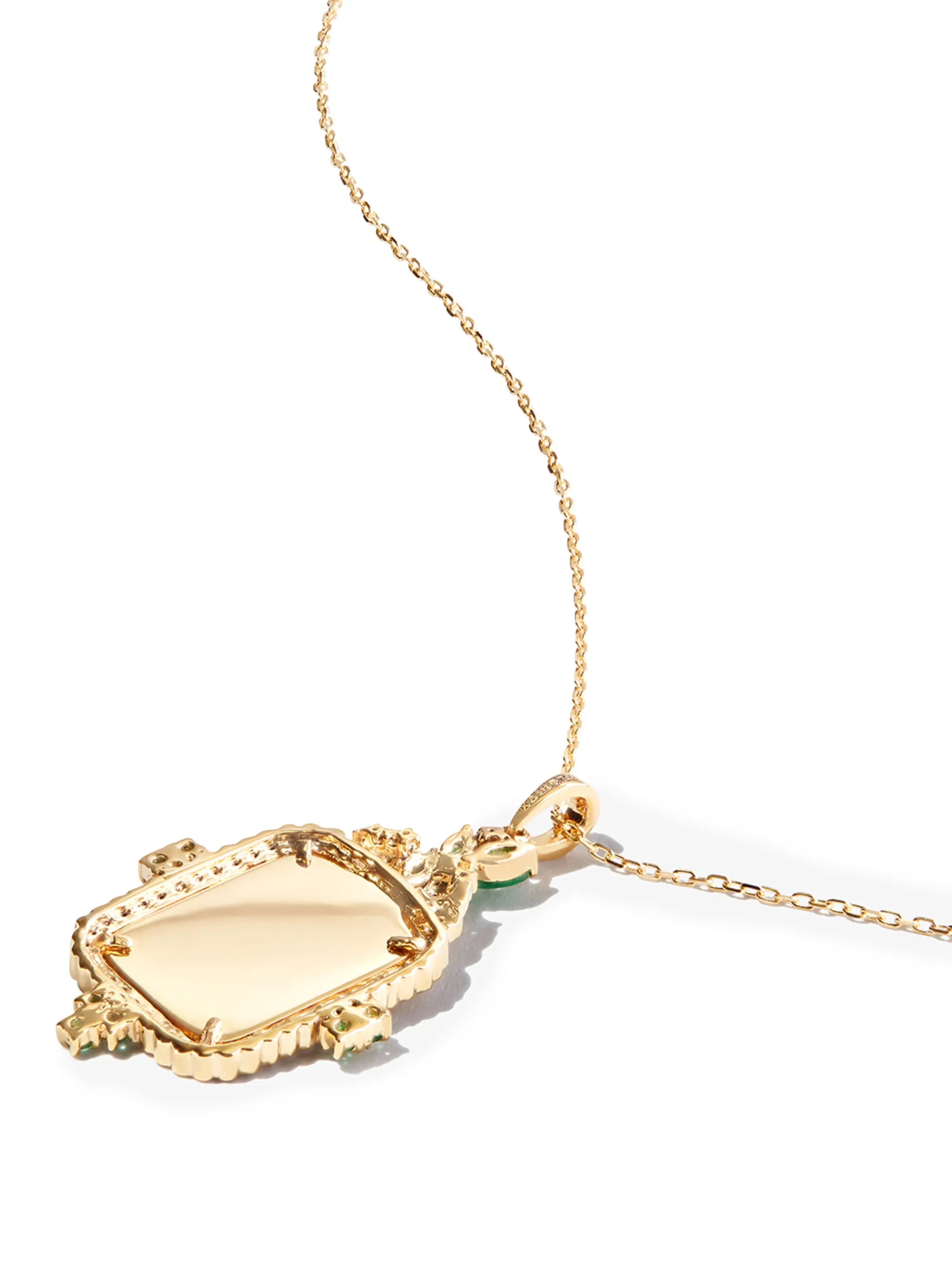 18kt yellow gold Al Kursi diamond and emerald necklace