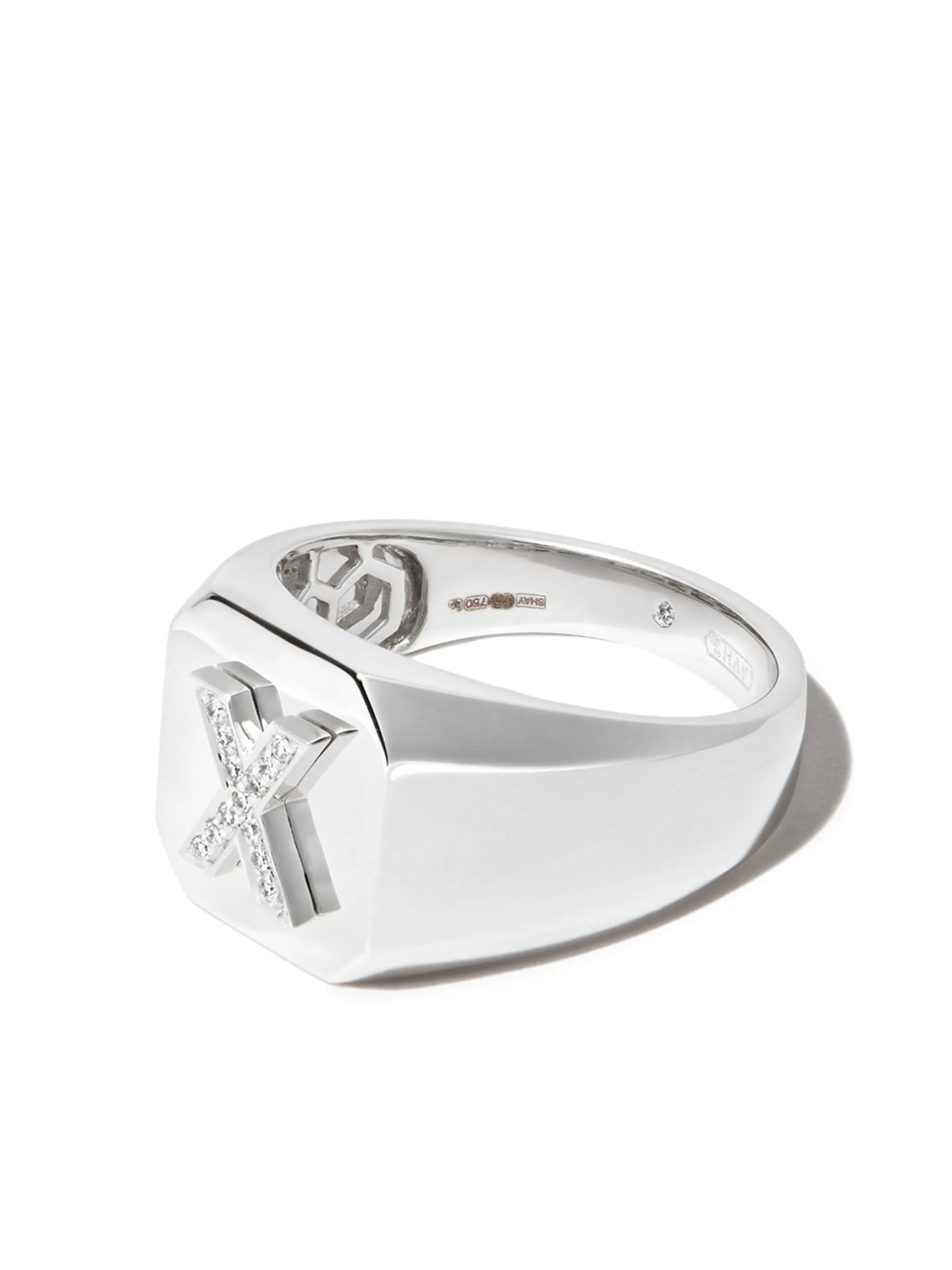 18kt white gold Champion ring