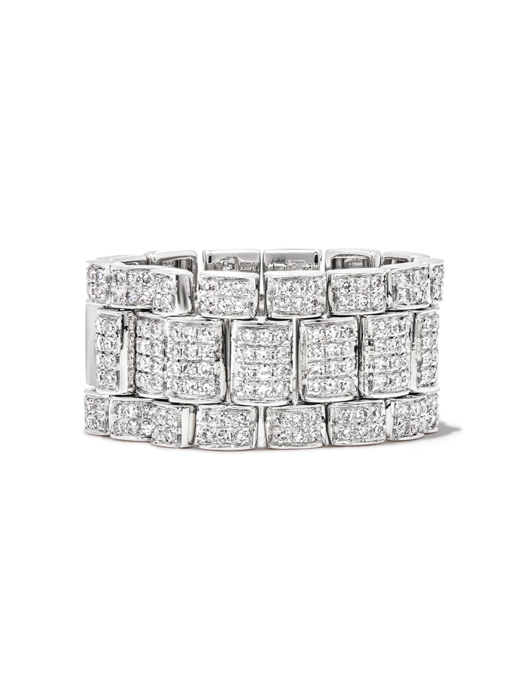 18K white gold diamond ring