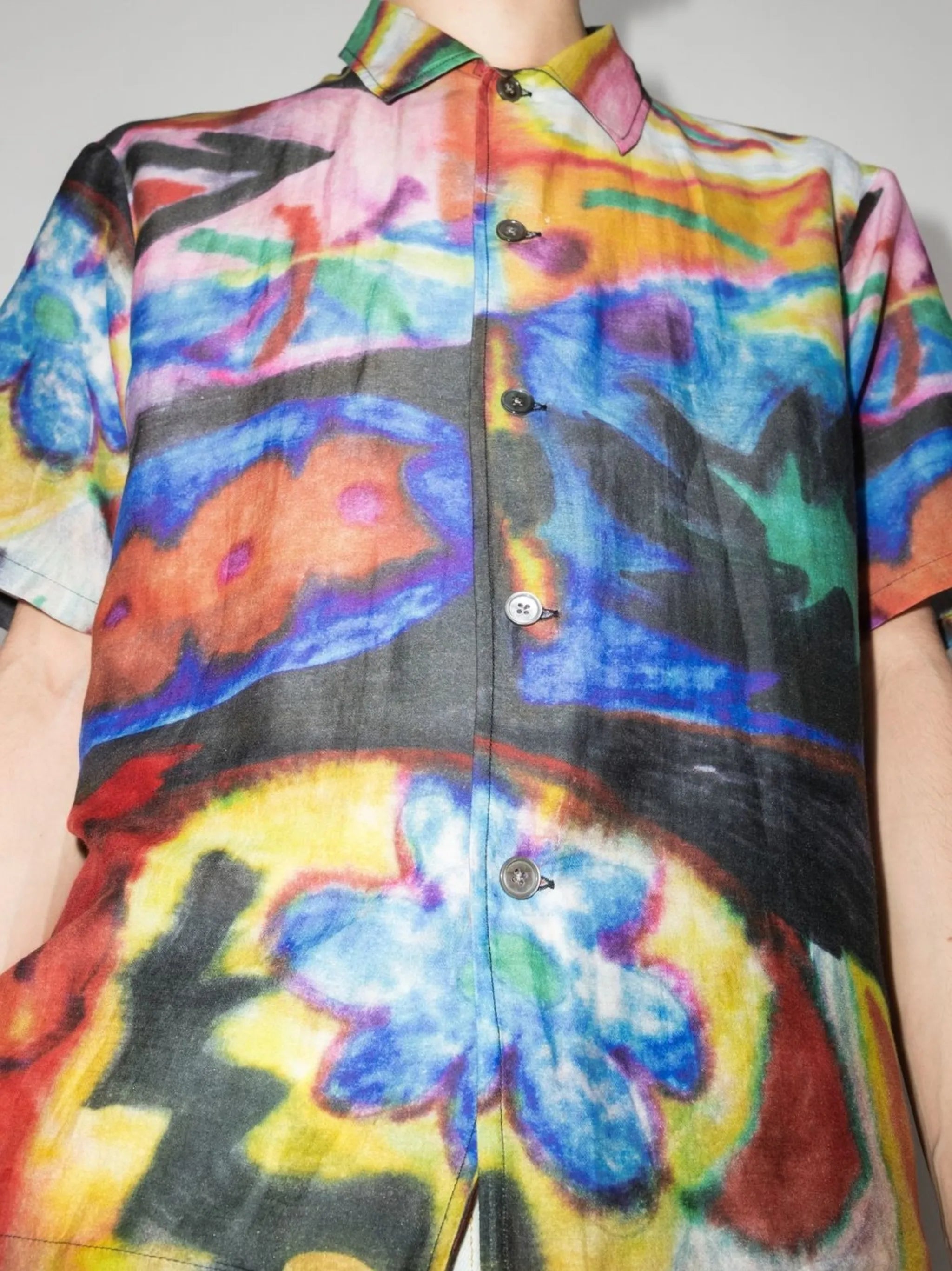 abstract-print short-sleeved shirt
