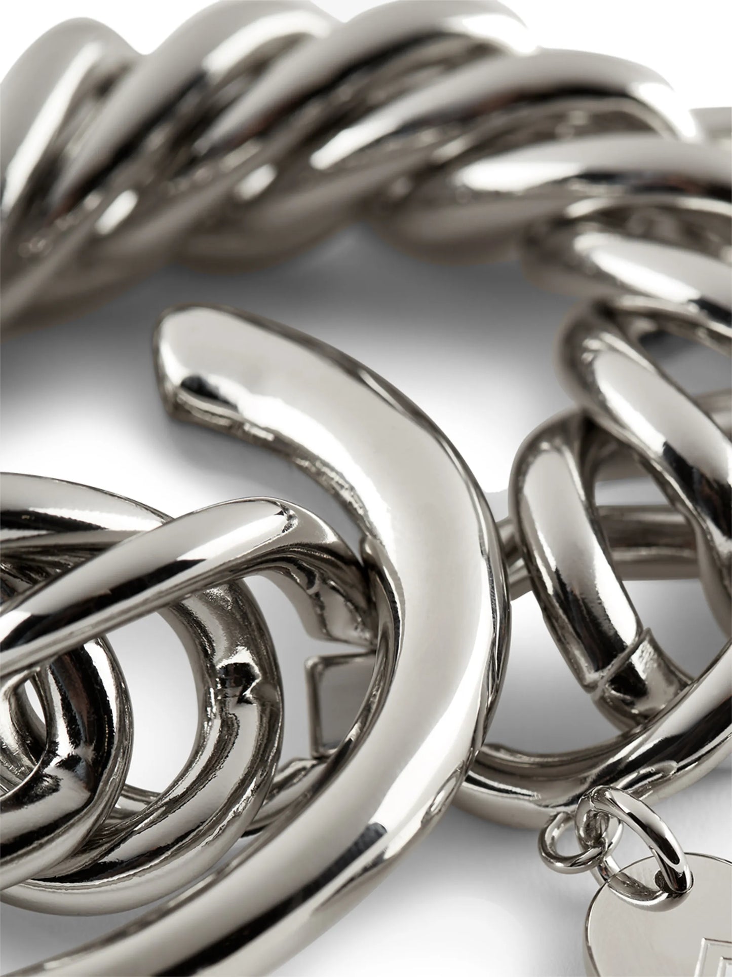 heart-pendant chain-link bracelet