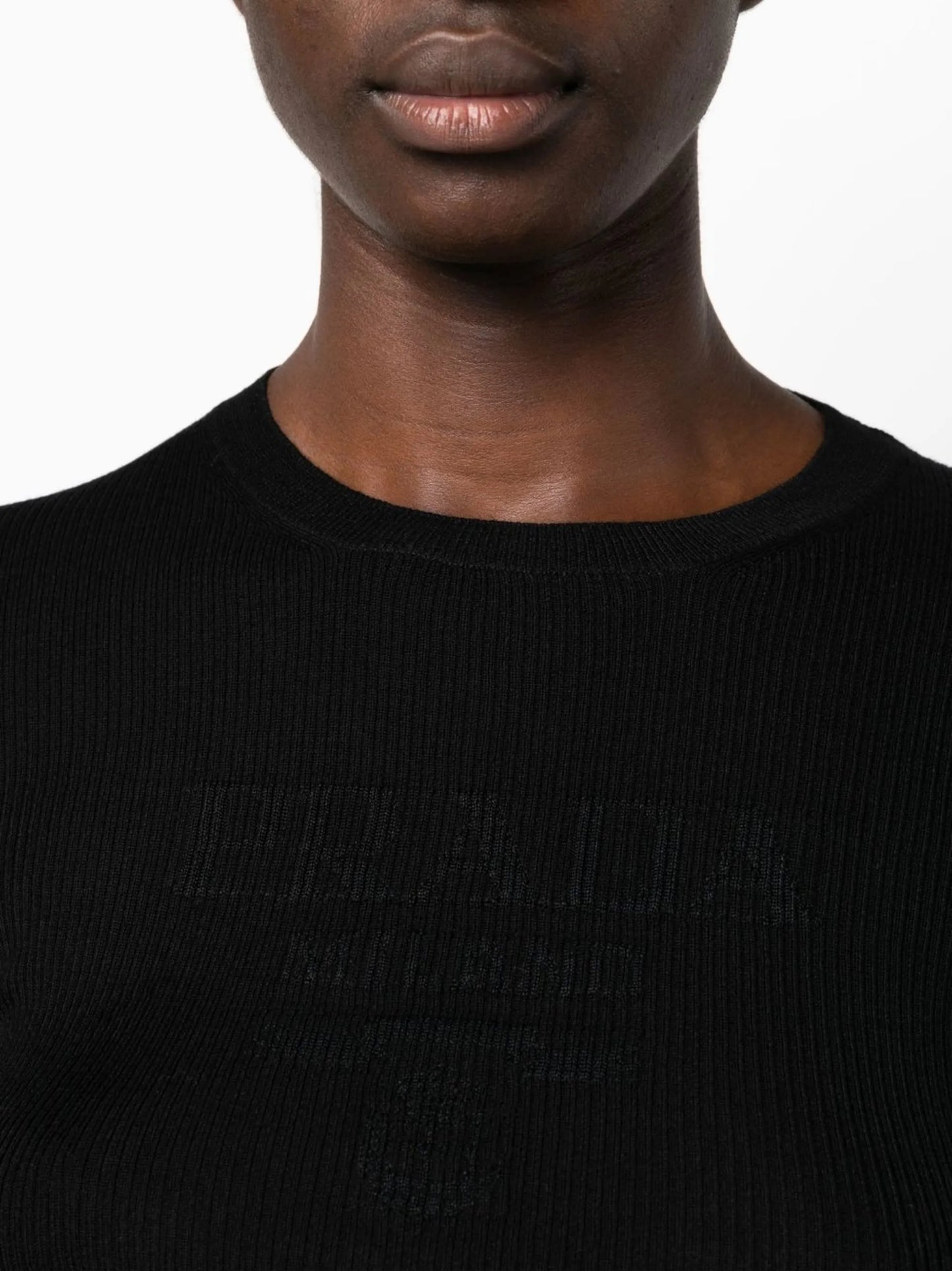 fine-knit crew-neck top