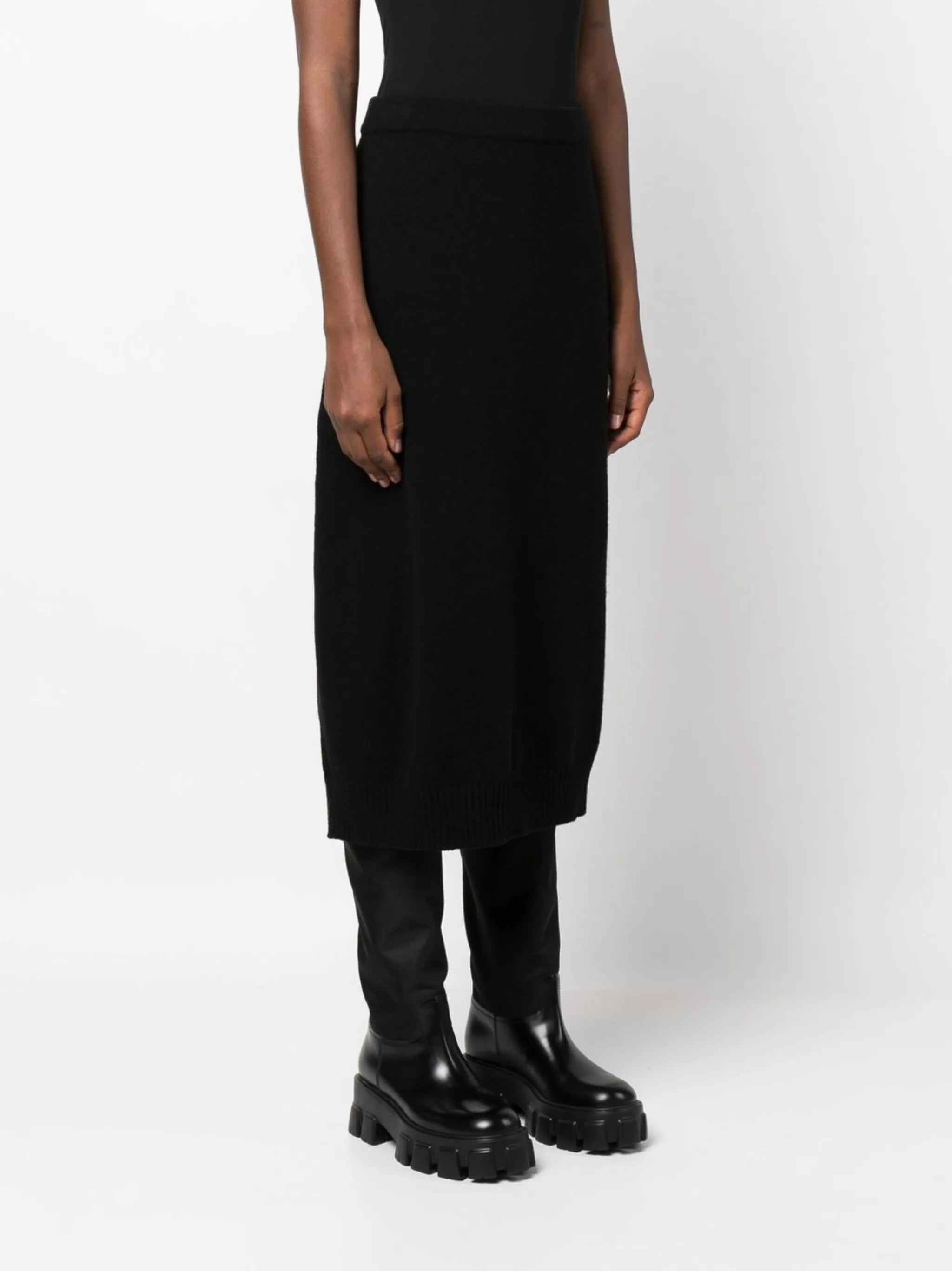 knitted straight skirt