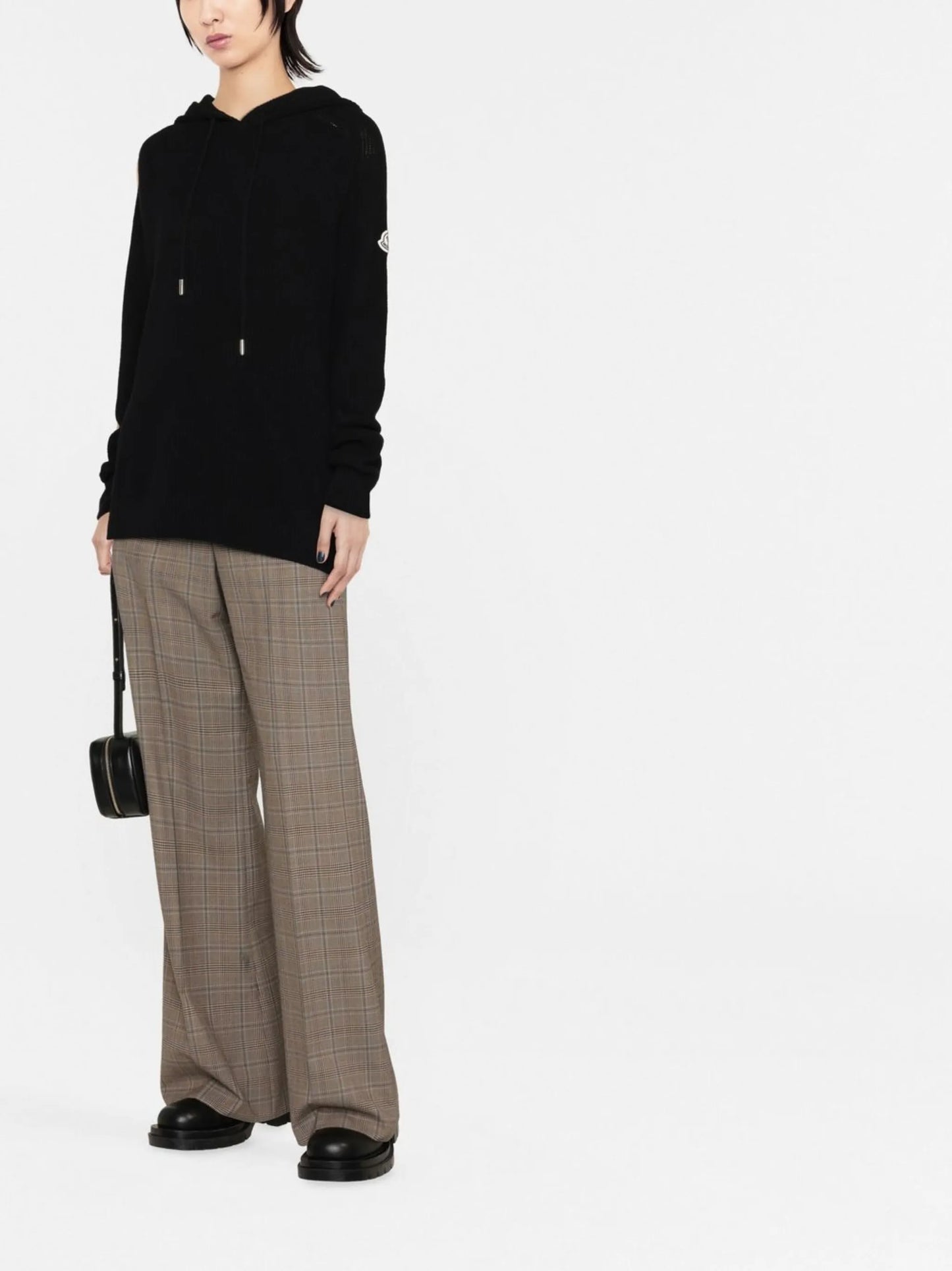 logo-patch ribbed-knit hoodie