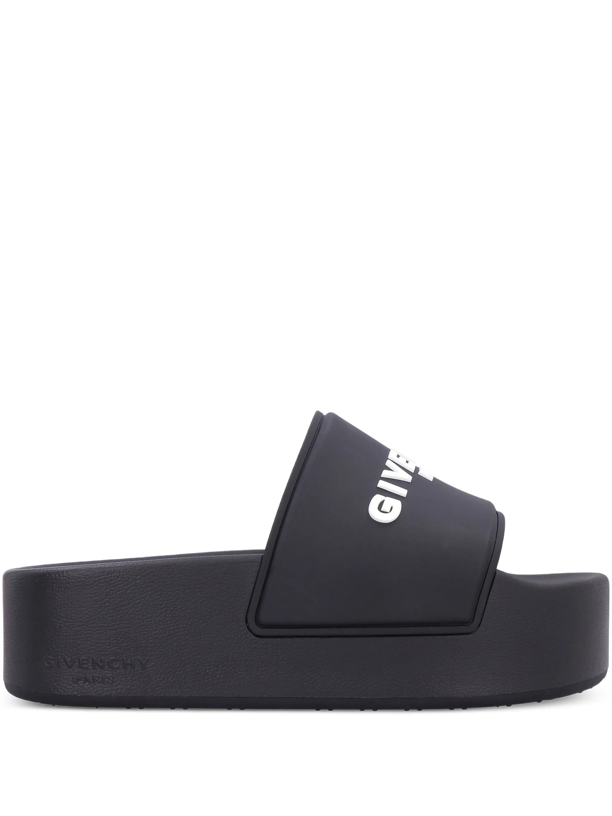 logo-embellished flatform slides