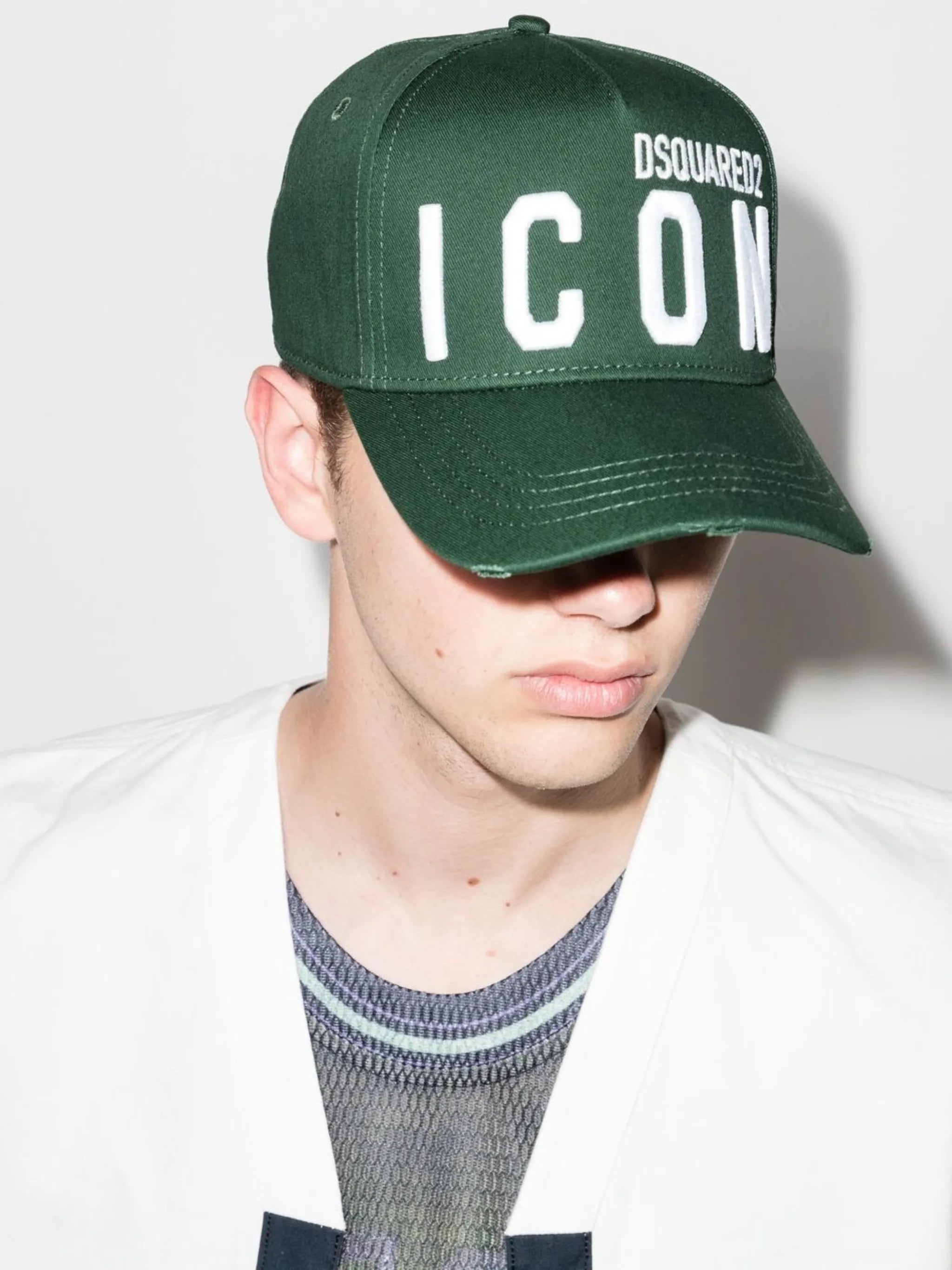 logo-embroidered cap