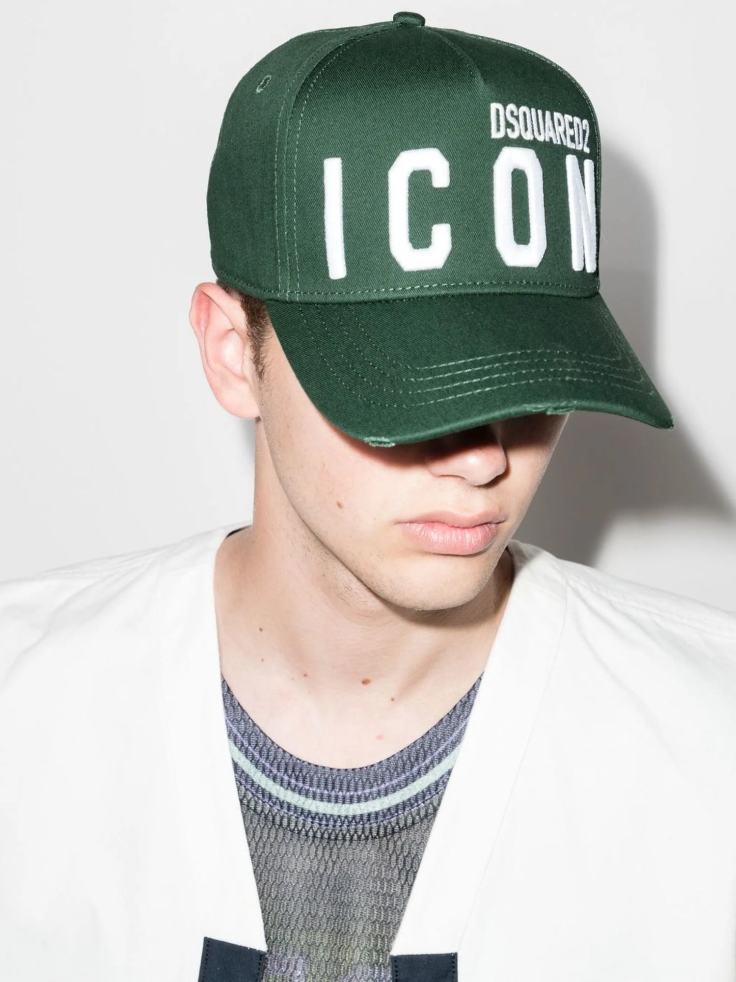 logo-embroidered cap