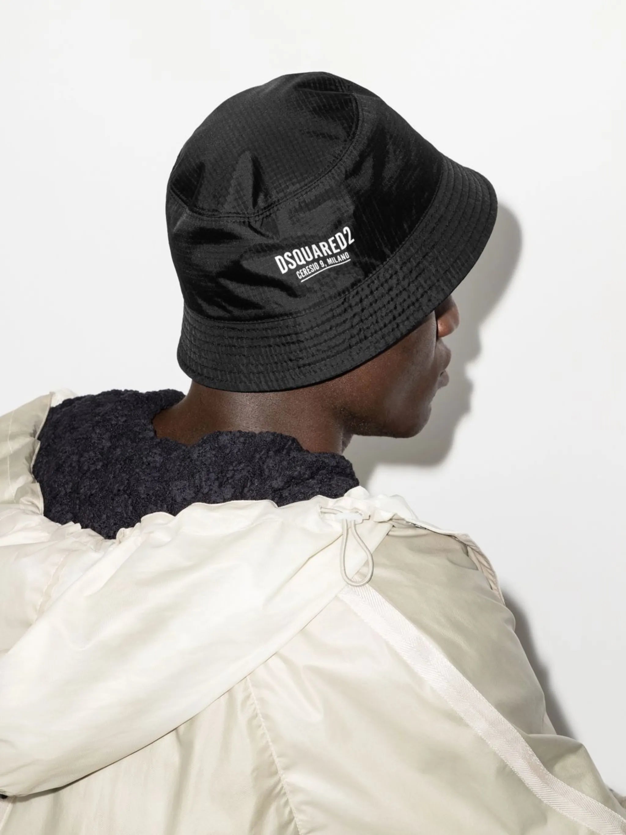 logo-print bucket hat