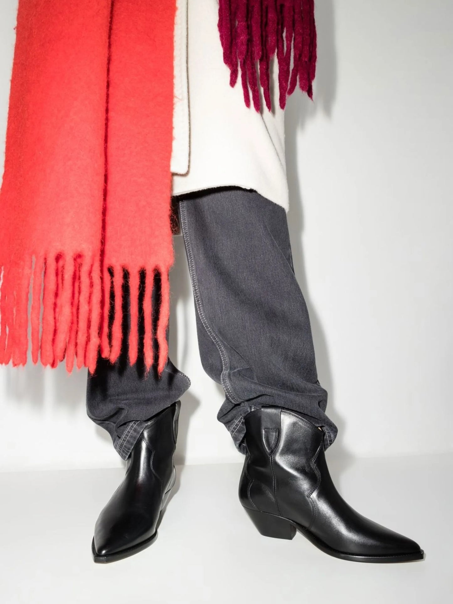 polished-finish pointed-toe boots