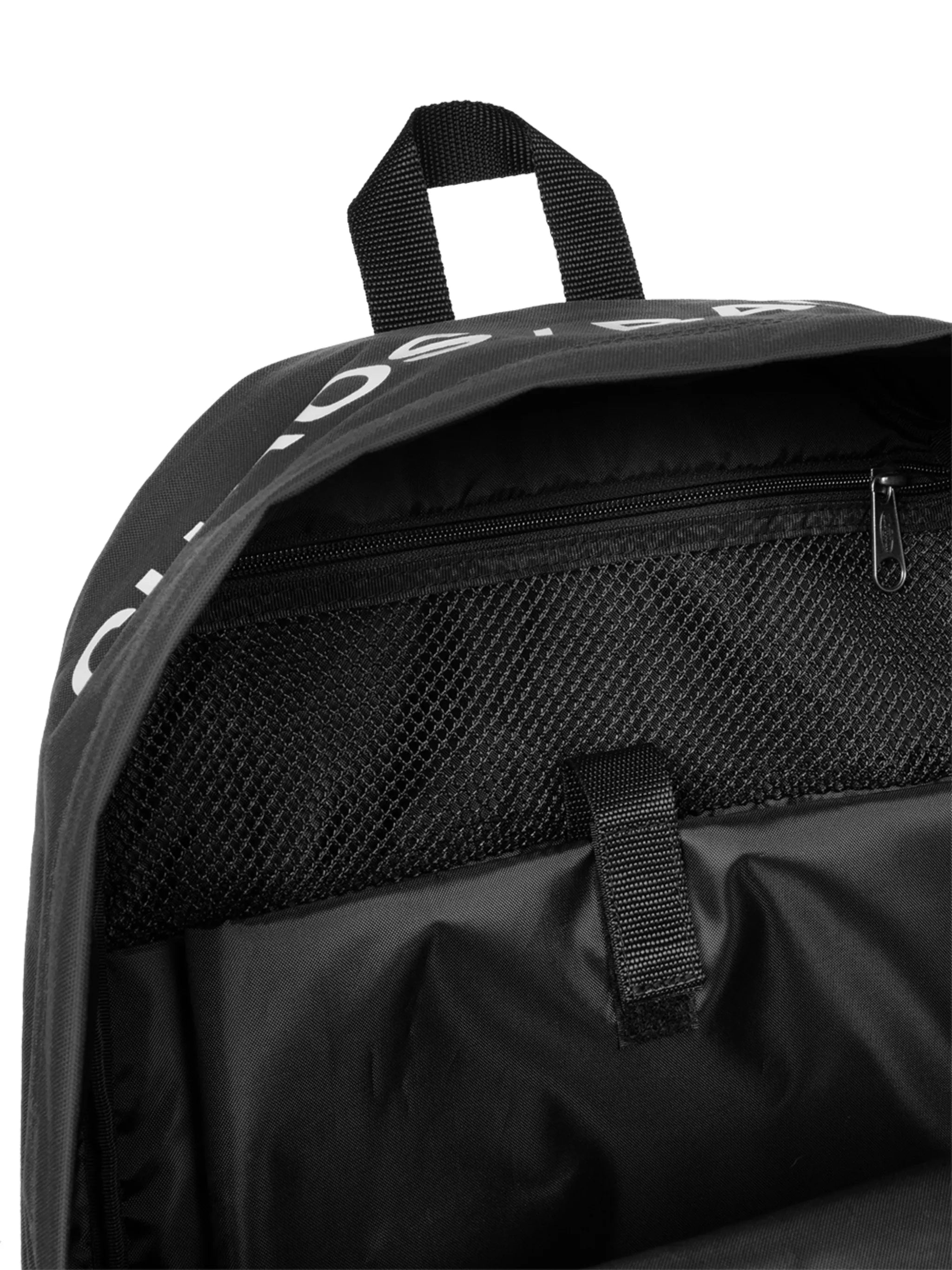x UNDERCOVER padded packpack