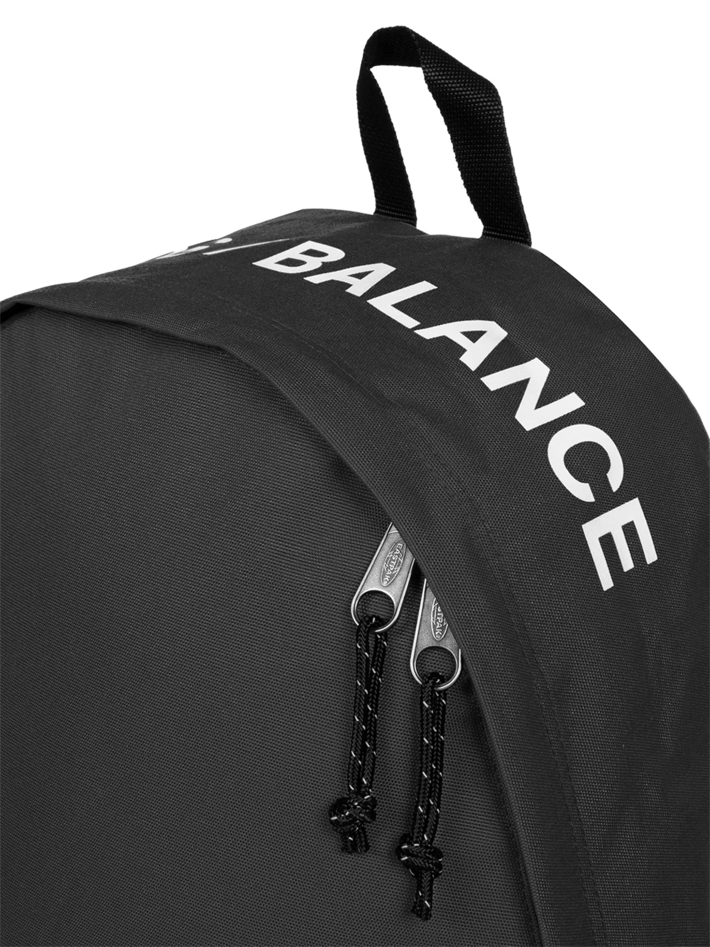 x UNDERCOVER padded packpack