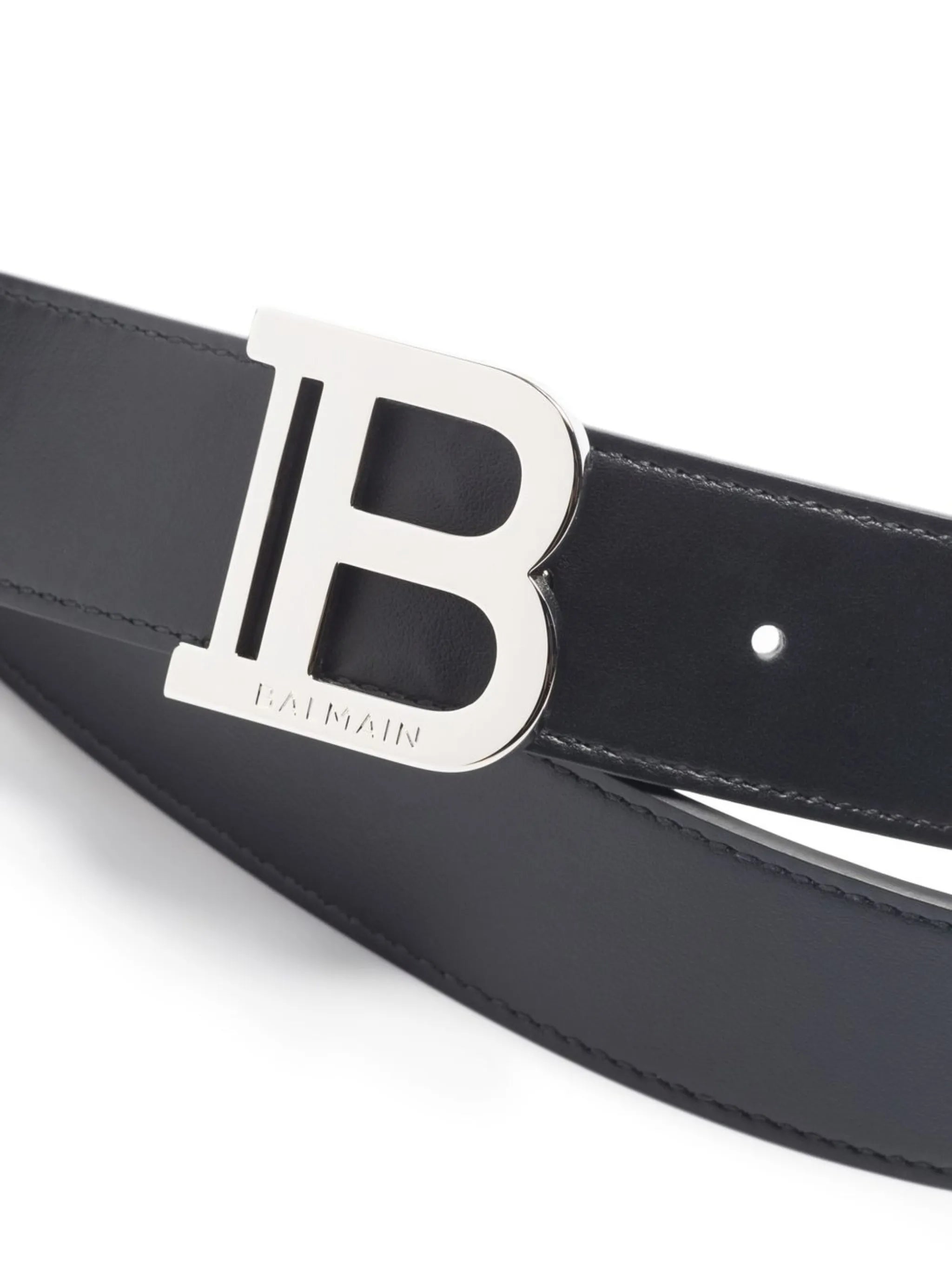 logo-plaque buckled belt