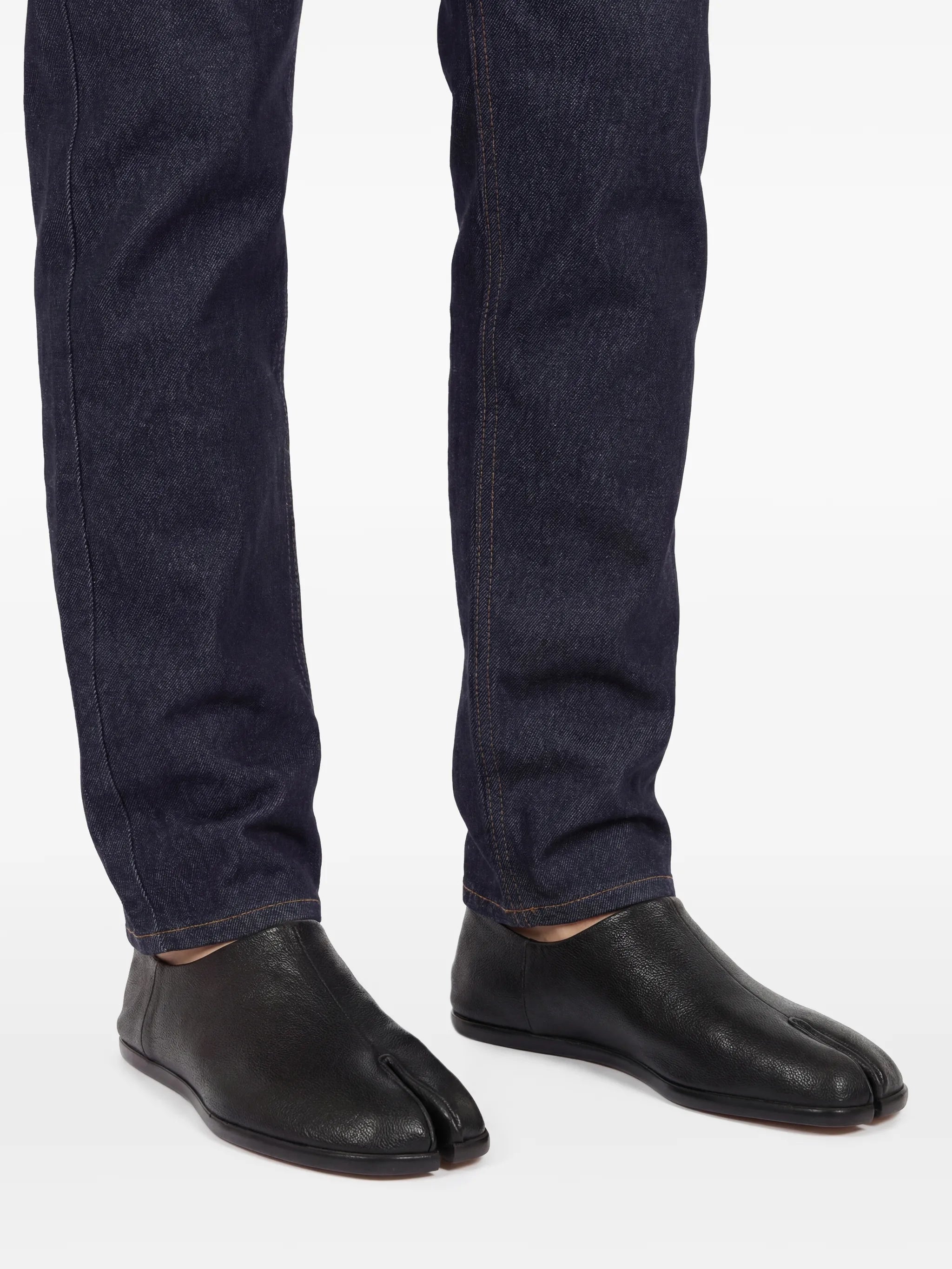 Tabi leather babouche shoes