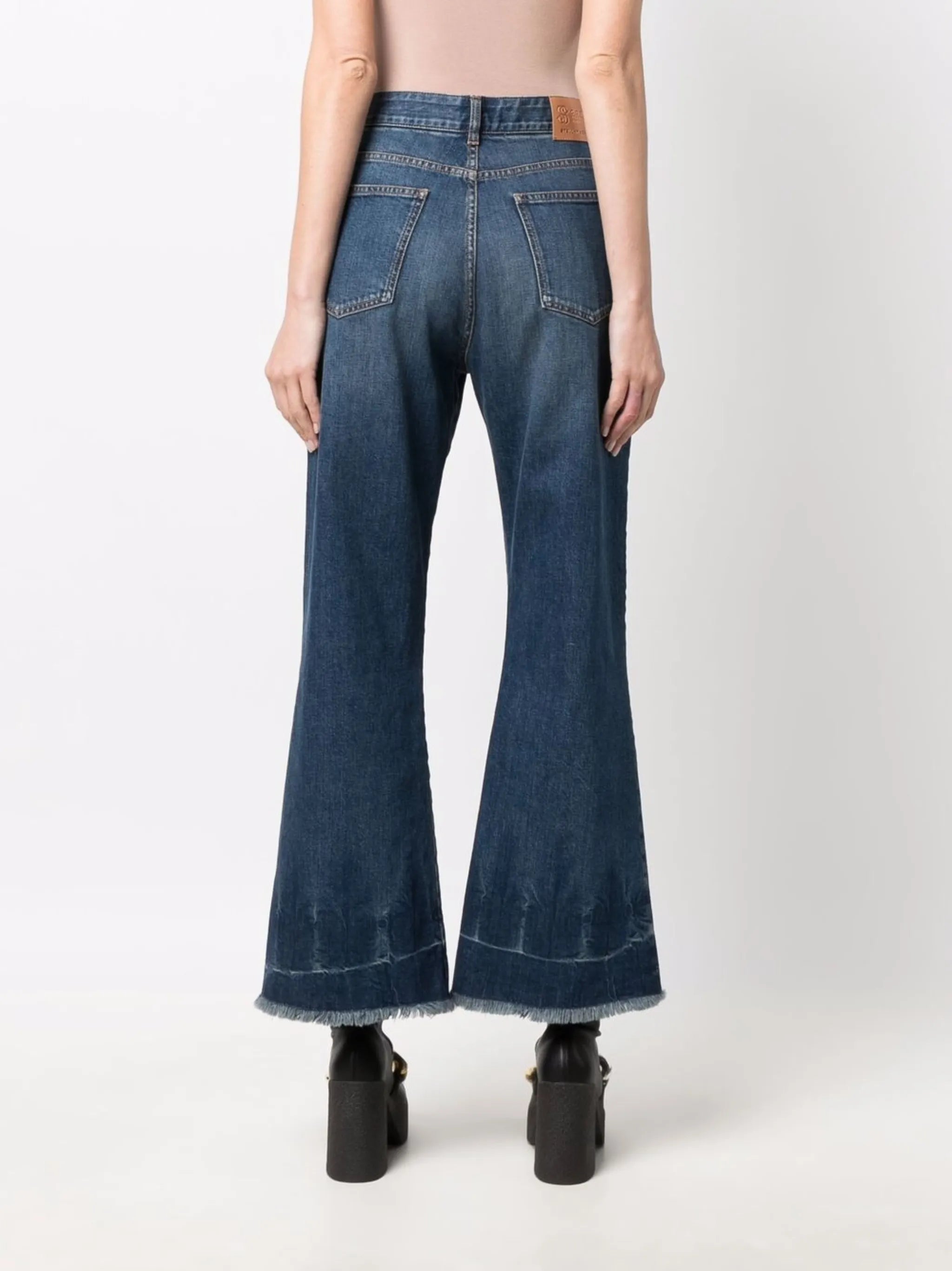 The '90s cropped flared jeans