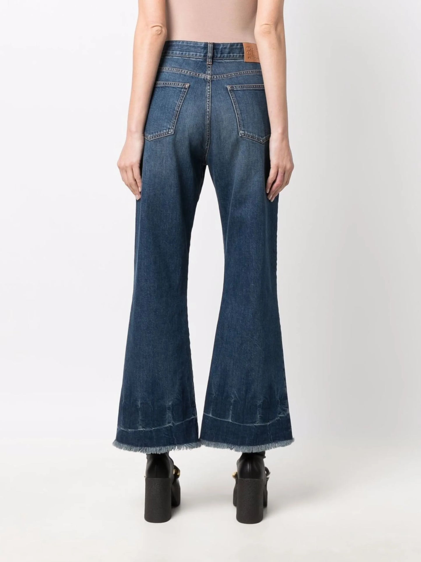 The '90s cropped flared jeans