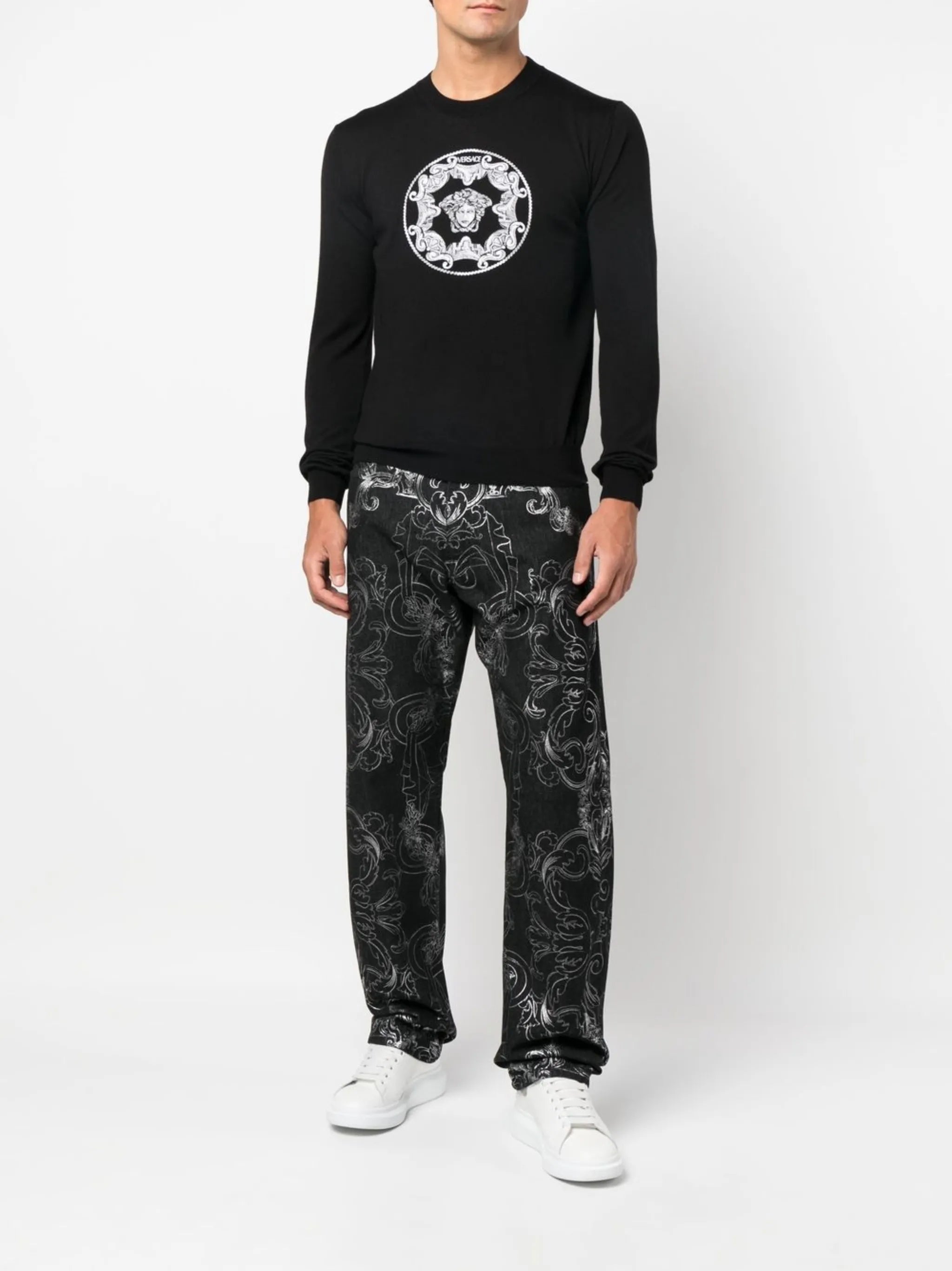 Medusa-print detail knit jumper