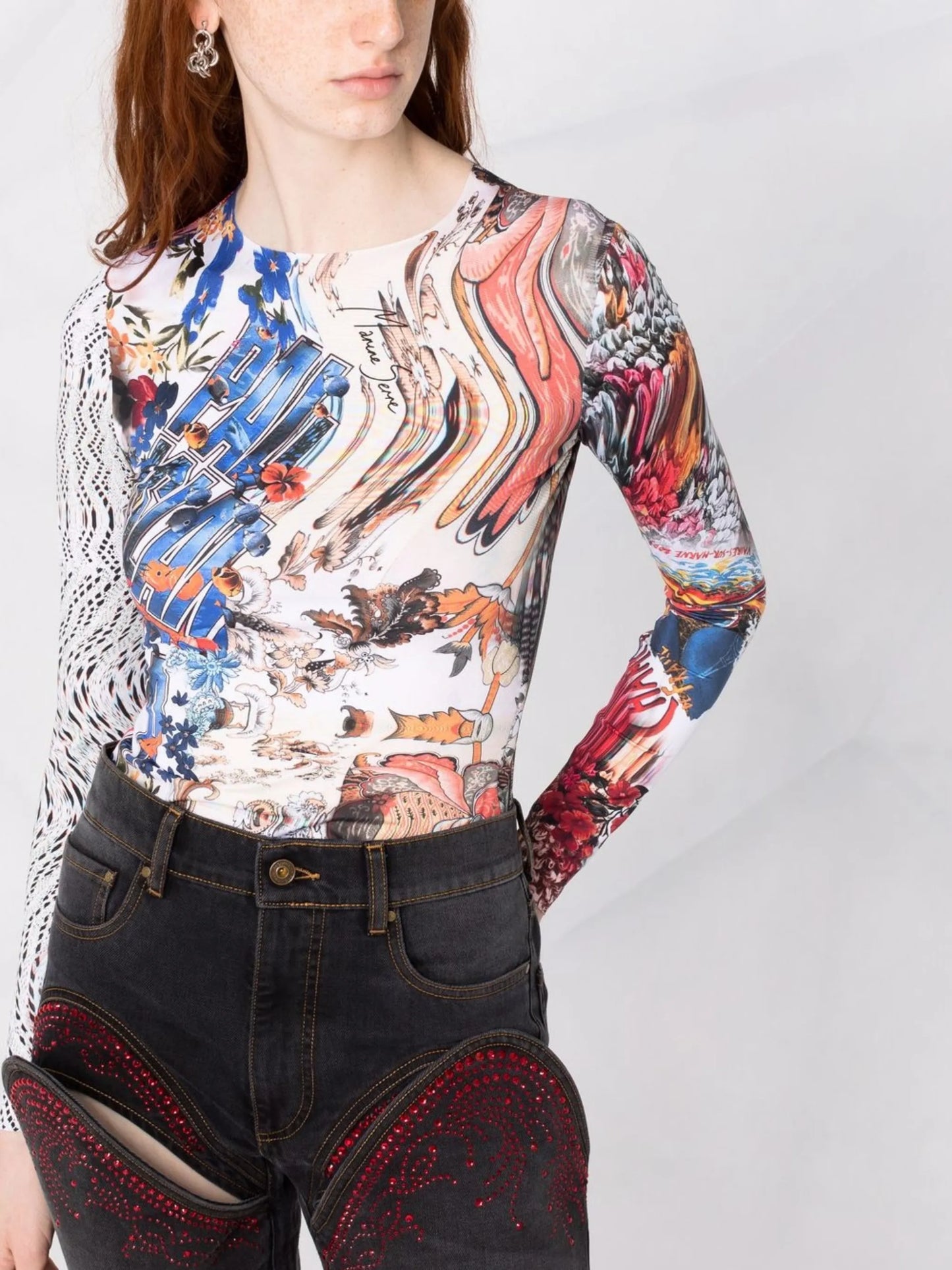 printed long-sleeved T-shirt