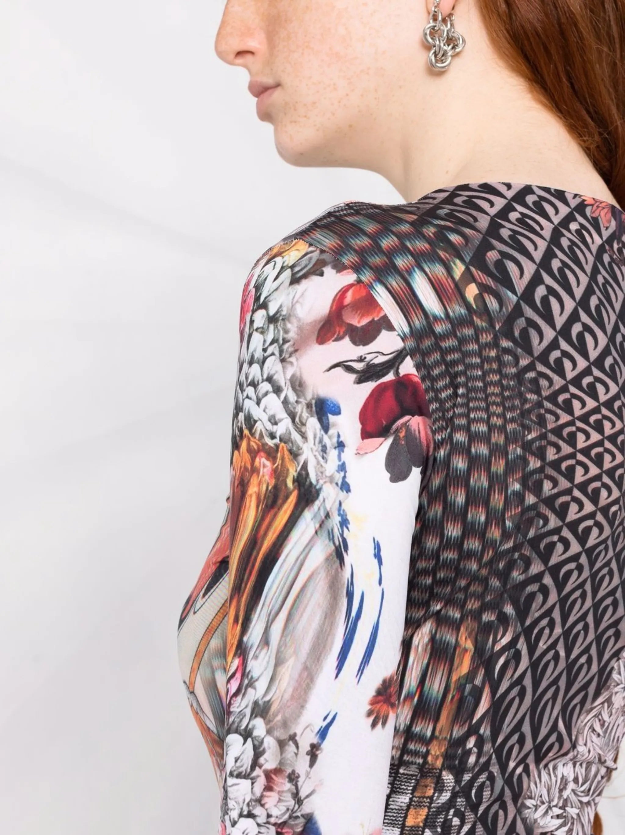 printed long-sleeved T-shirt